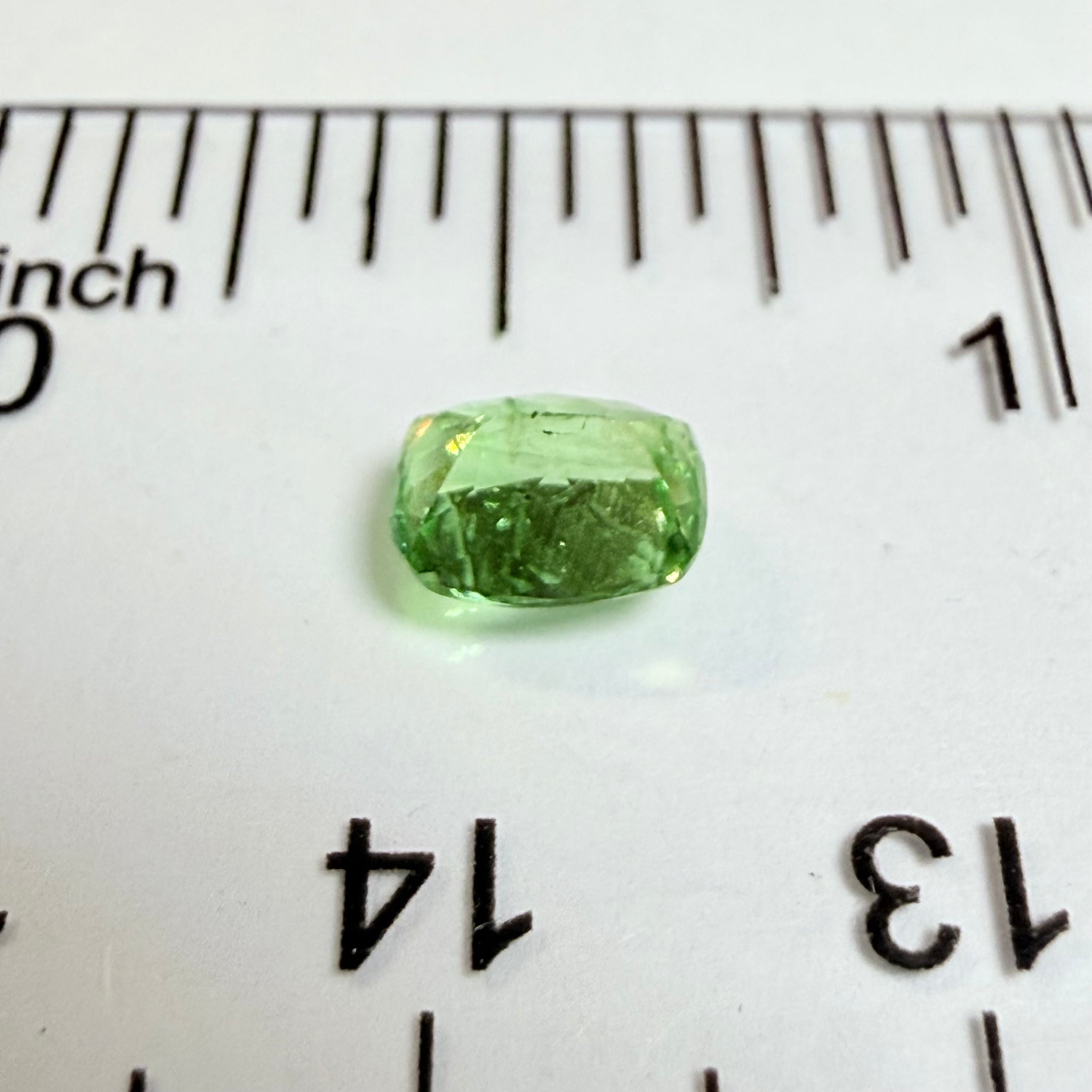 Tsavorite Garnet, 0.97ct, Tanzania, Untreated Unheated