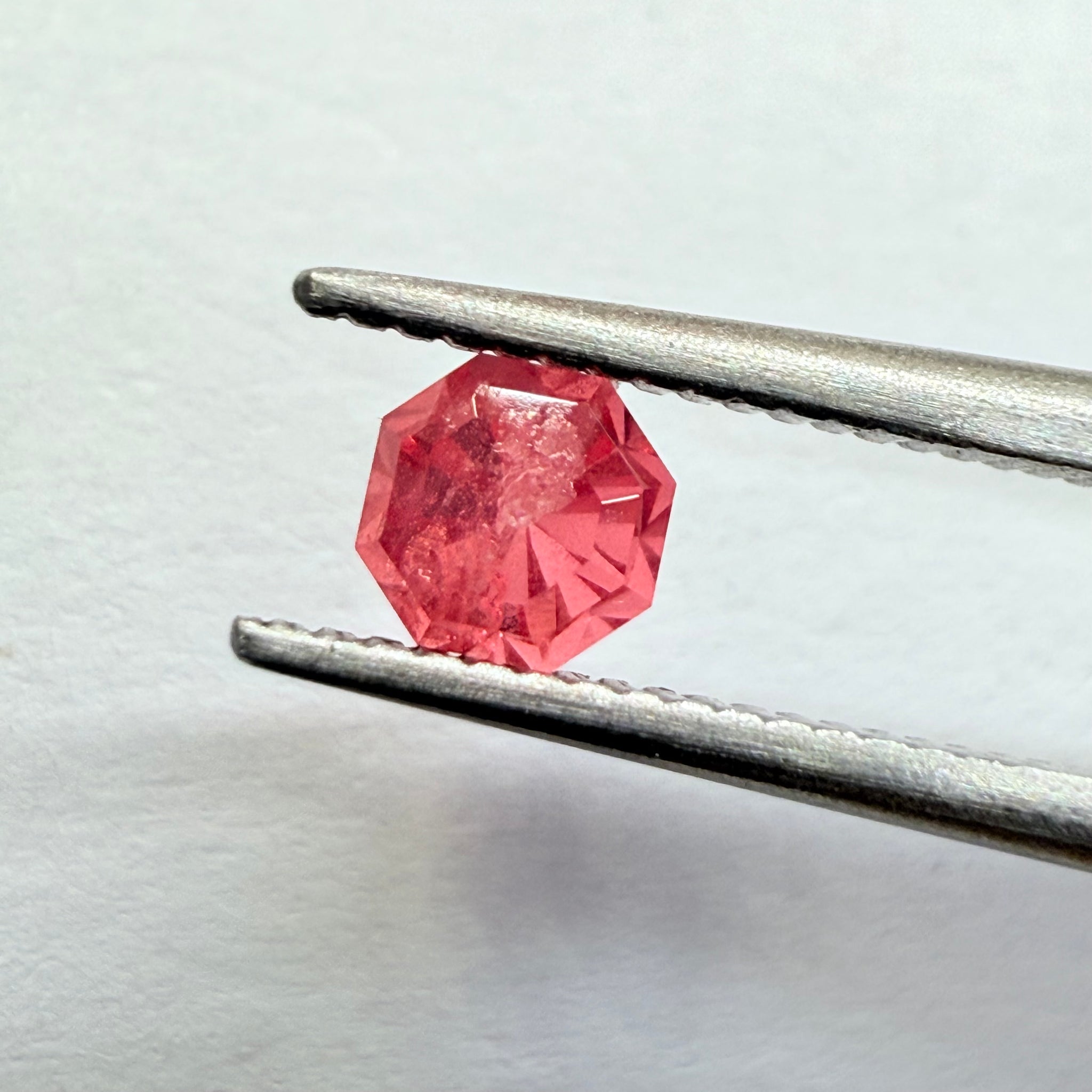 Mahenge Spinel, 0.41ct, Mahenge, Tanzania, Untreated Unheated, for a high setting