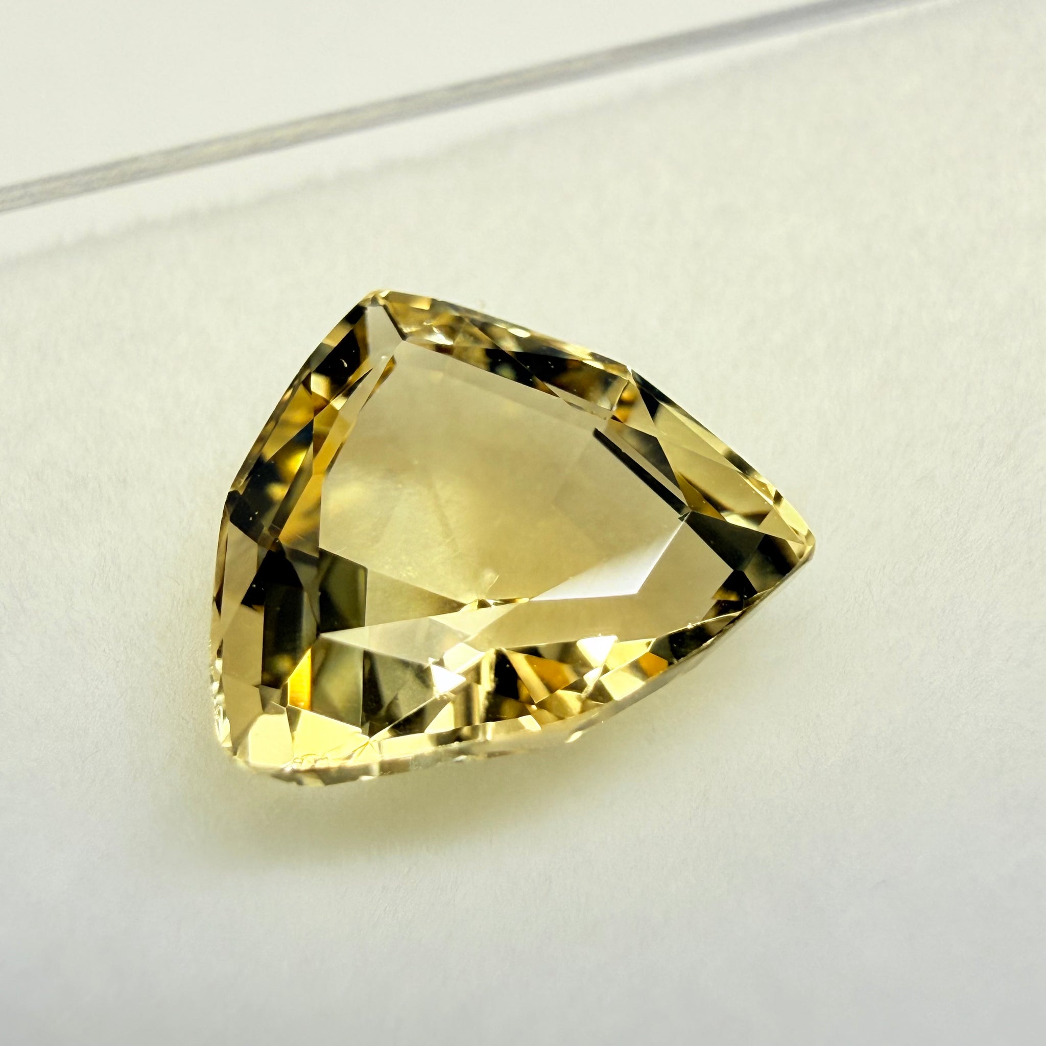 Scapolite, 3.85ct, Tanzania, Untreated, Unheated, slight dent on a pavilion facet