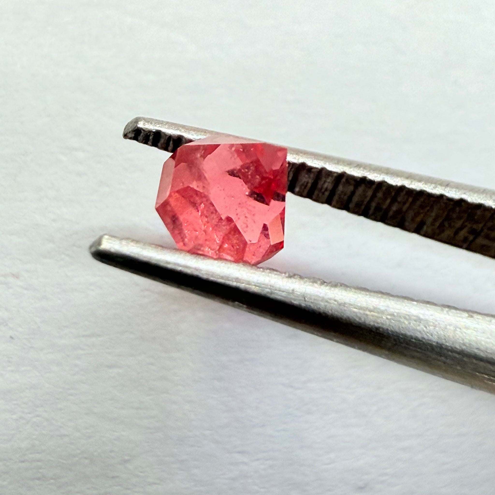 Mahenge Spinel, 0.41ct, Mahenge, Tanzania, Untreated Unheated, for a high setting