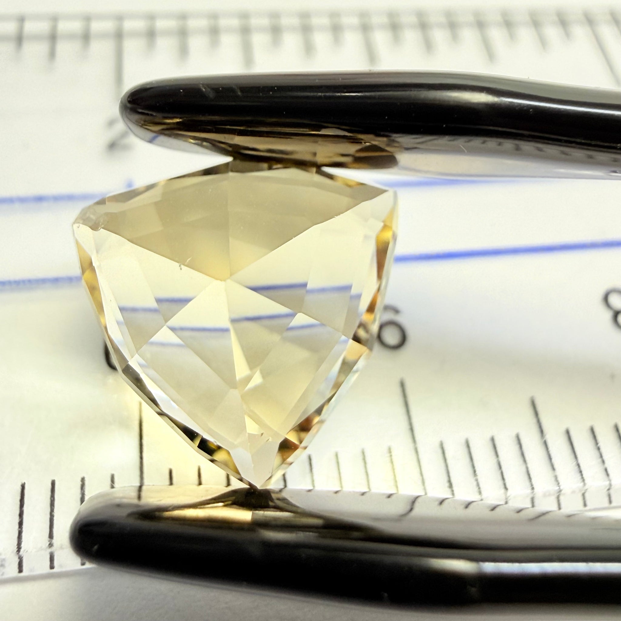 Scapolite, 3.85ct, Tanzania, Untreated, Unheated, slight dent on a pavilion facet