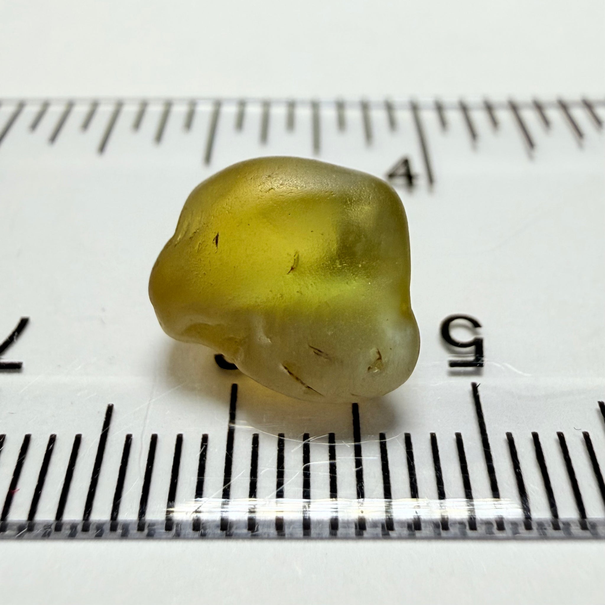 Chrysoberyl 6.23ct, Tunduru, Tanzania, Untreated Unheated, vvs-if with one side of the stone hazy