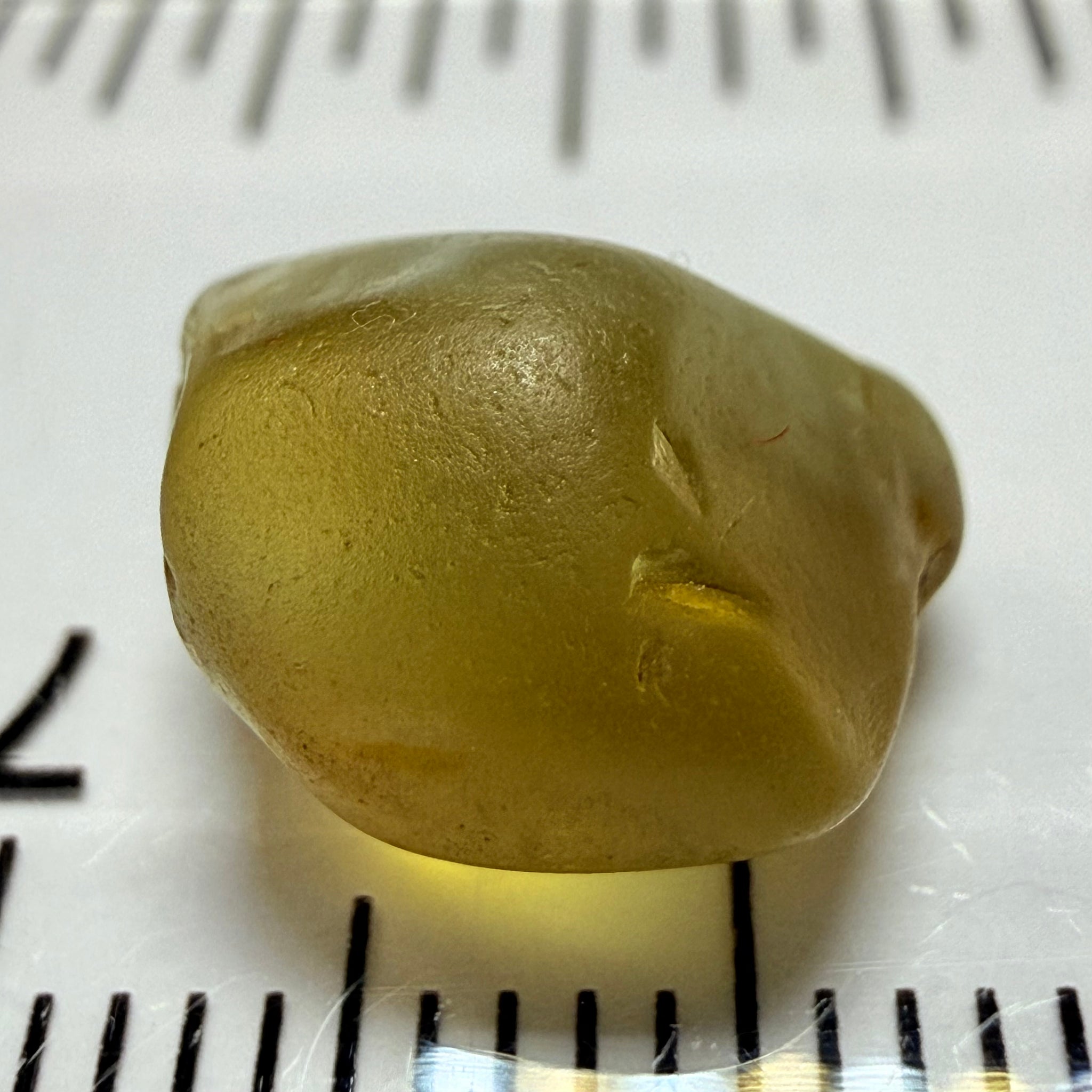 Chrysoberyl 6.23ct, Tunduru, Tanzania, Untreated Unheated, vvs-if with one side of the stone hazy