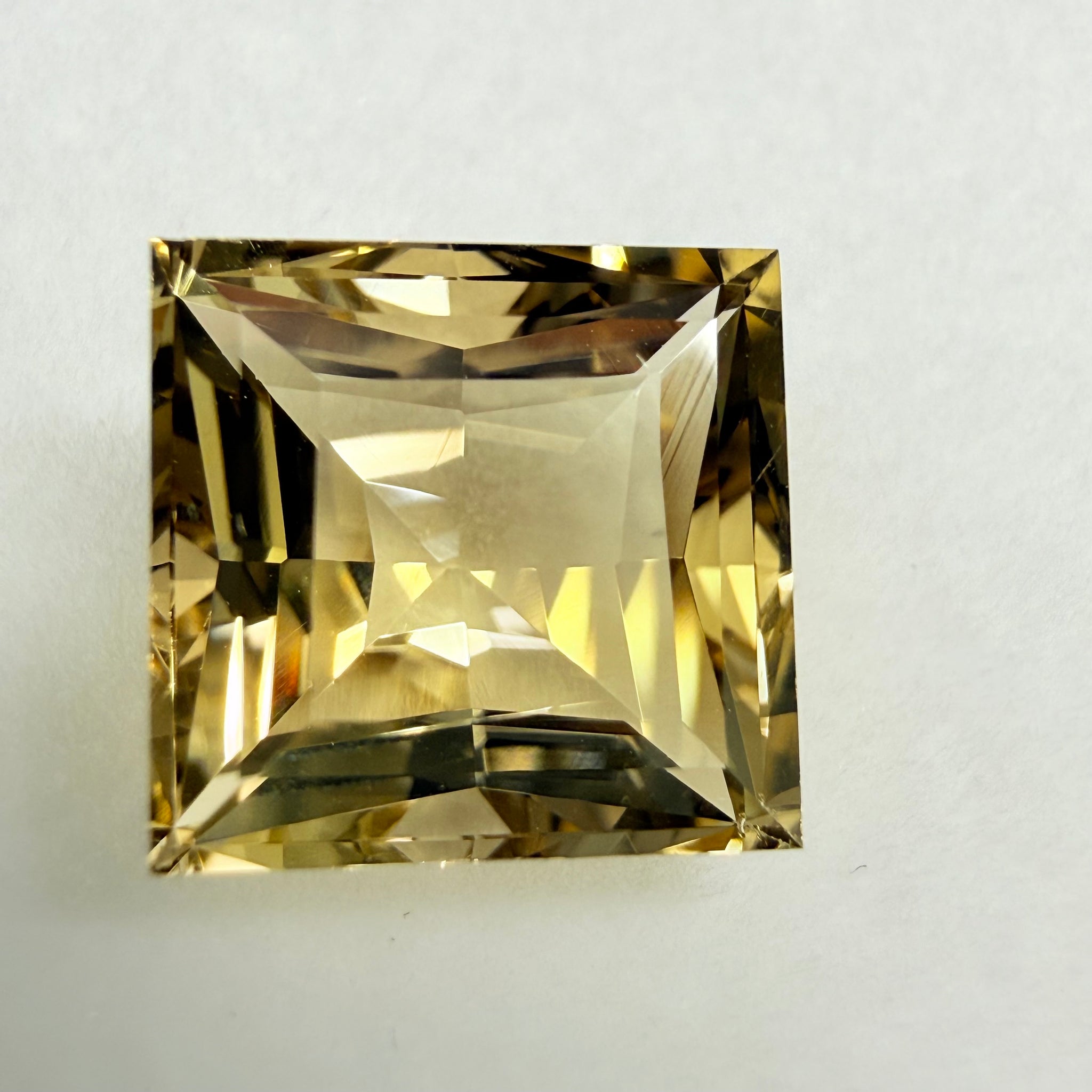 Scapolite, 4.35ct, Tanzania, Untreated, Unheated