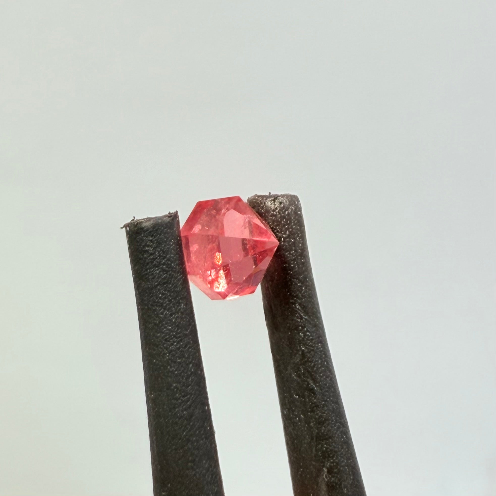 Mahenge Spinel, 0.41ct, Mahenge, Tanzania, Untreated Unheated, for a high setting