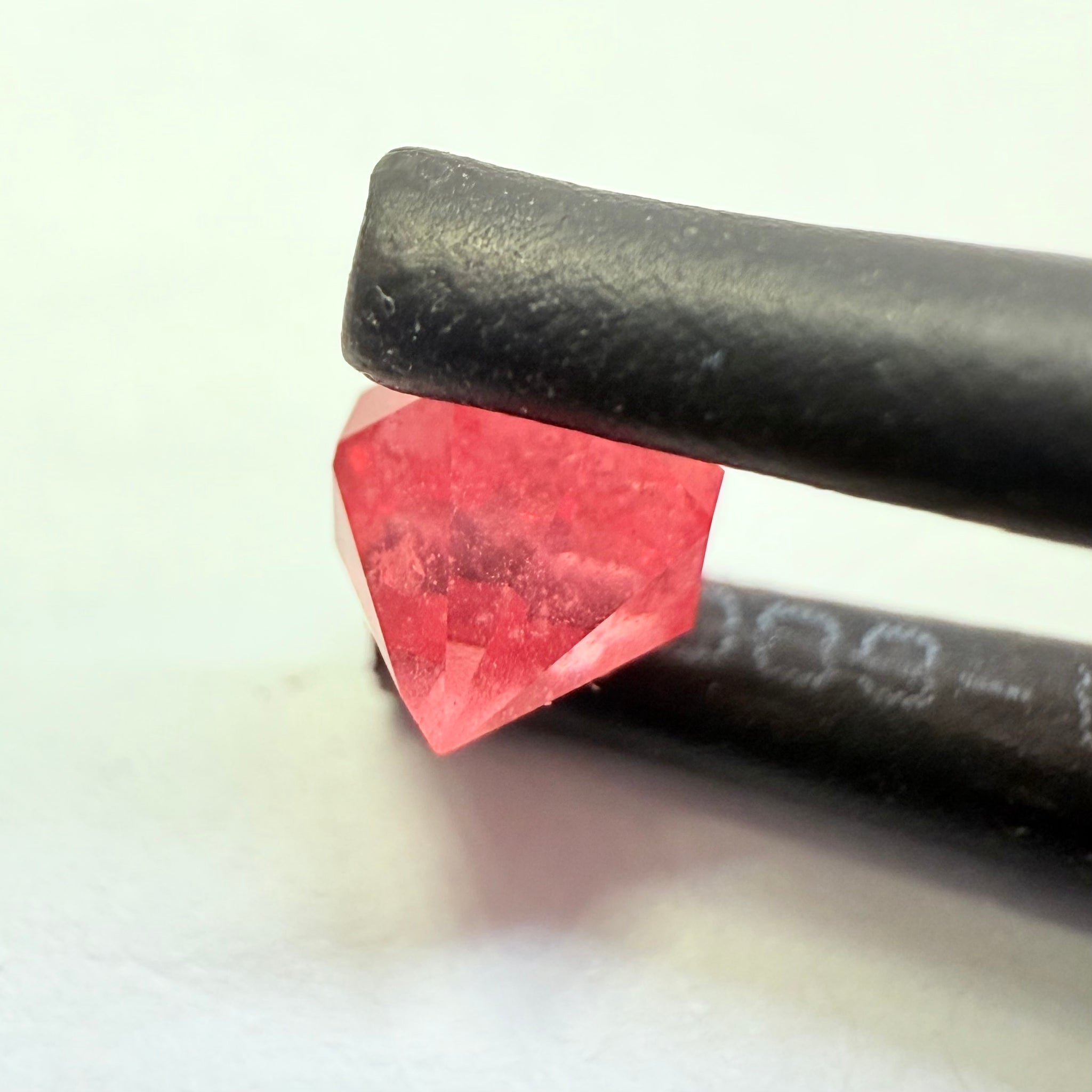 Mahenge Spinel, 0.41ct, Mahenge, Tanzania, Untreated Unheated, for a high setting