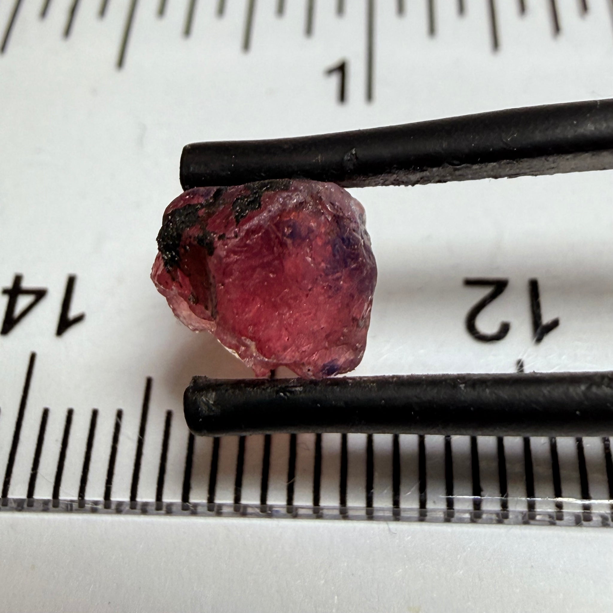 Winza Sapphire, 2.90ct, Winza, Tanzania, Untreated Unheated, slightly included