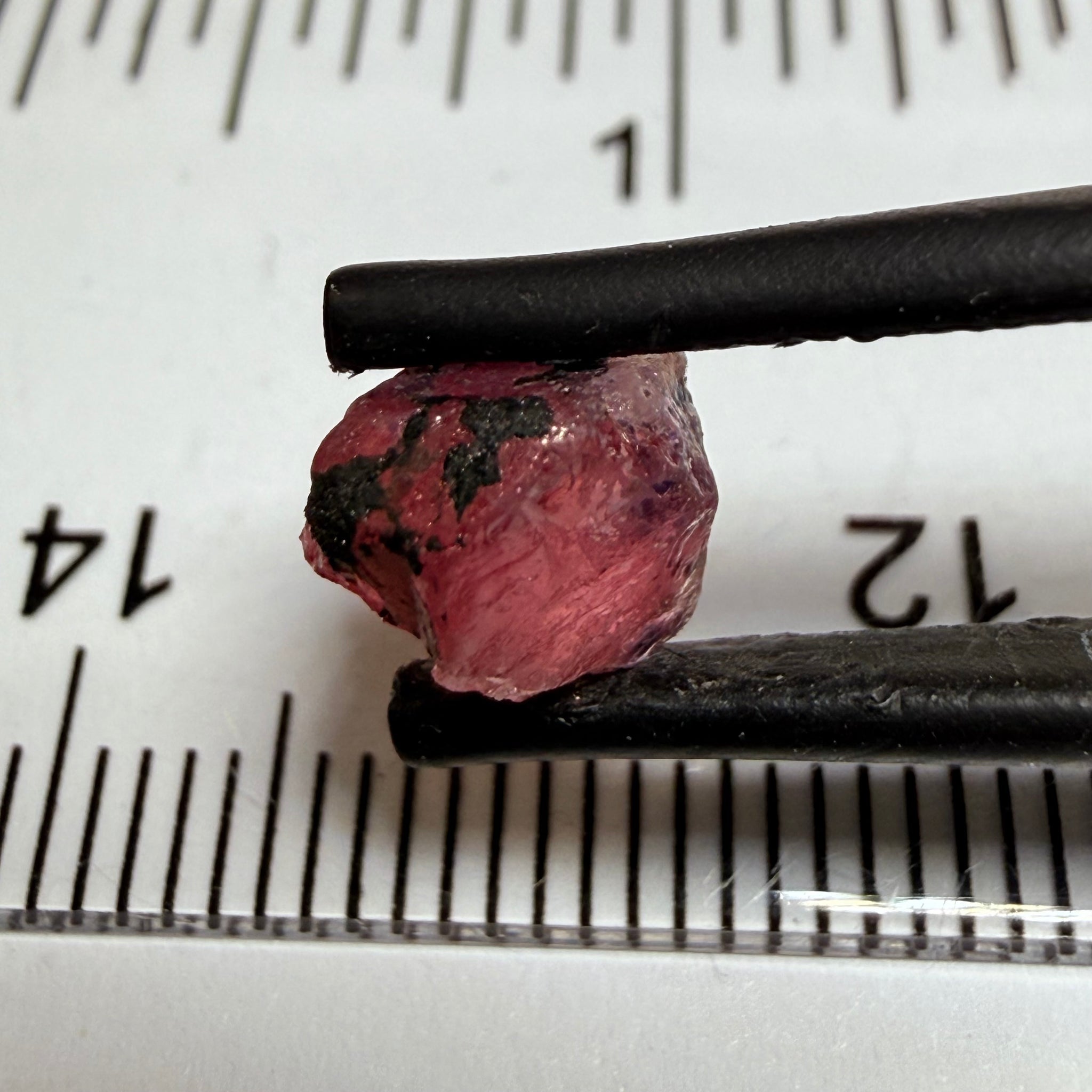 Winza Sapphire, 2.90ct, Winza, Tanzania, Untreated Unheated, slightly included
