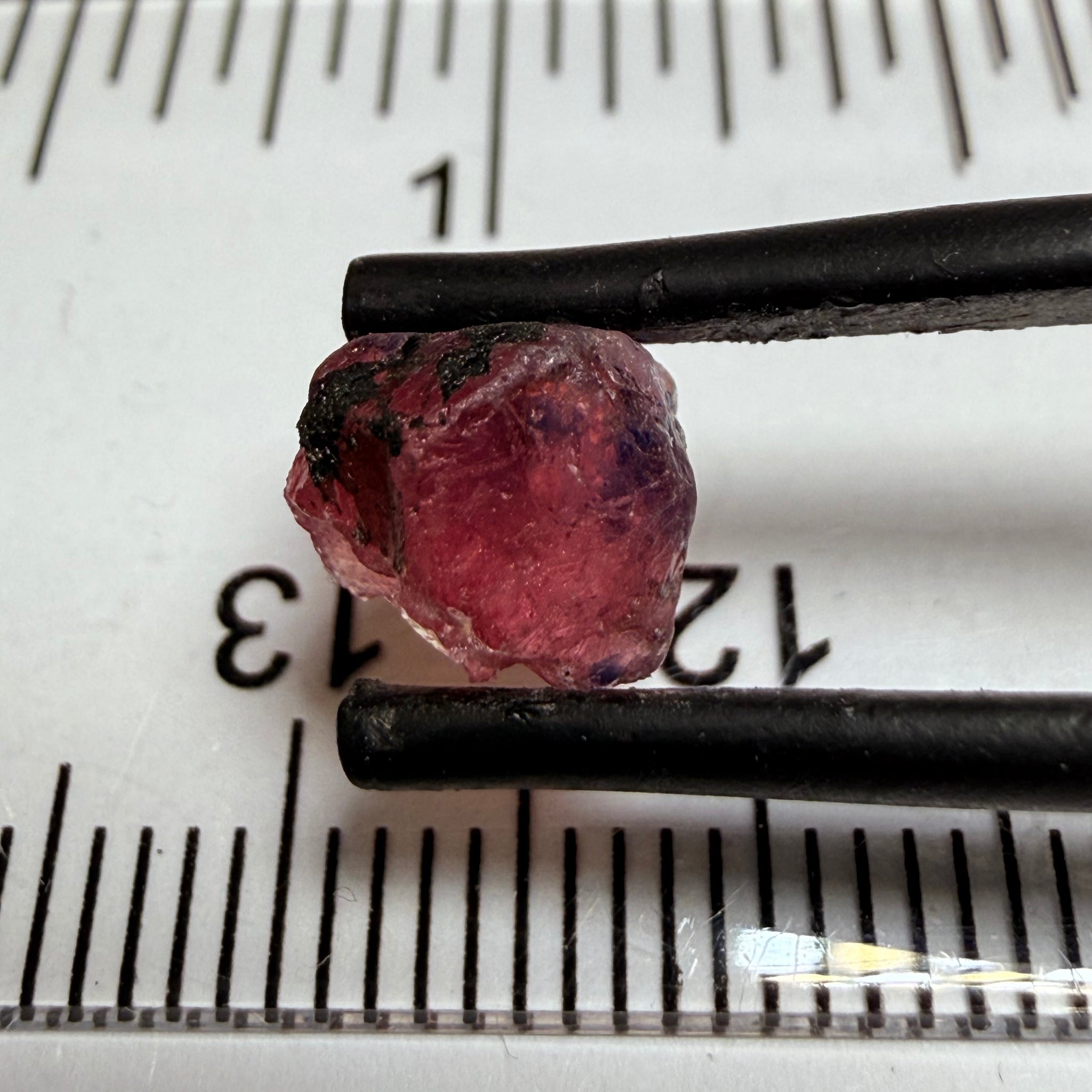 Winza Sapphire, 2.90ct, Winza, Tanzania, Untreated Unheated, slightly included