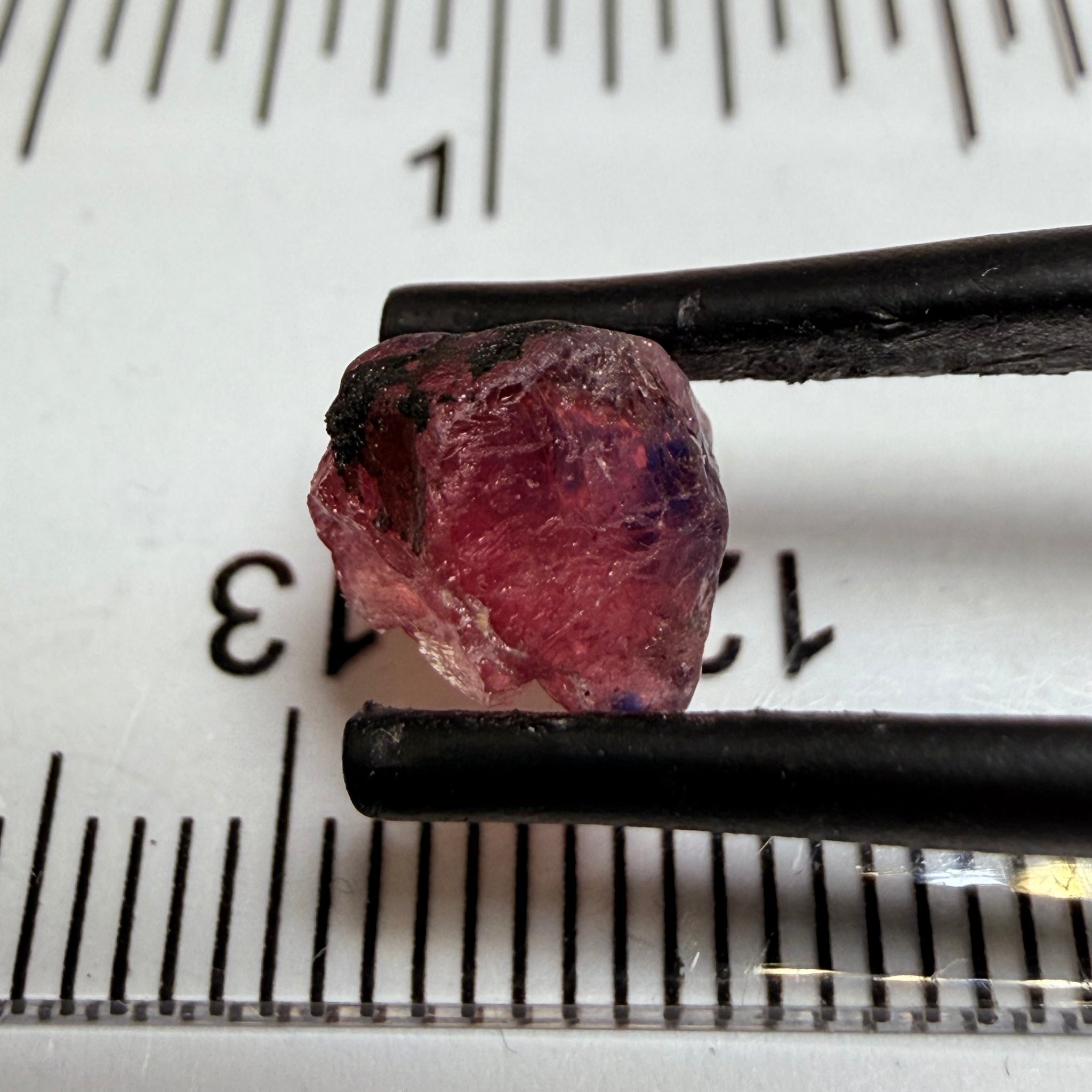 Winza Sapphire, 2.90ct, Winza, Tanzania, Untreated Unheated, slightly included