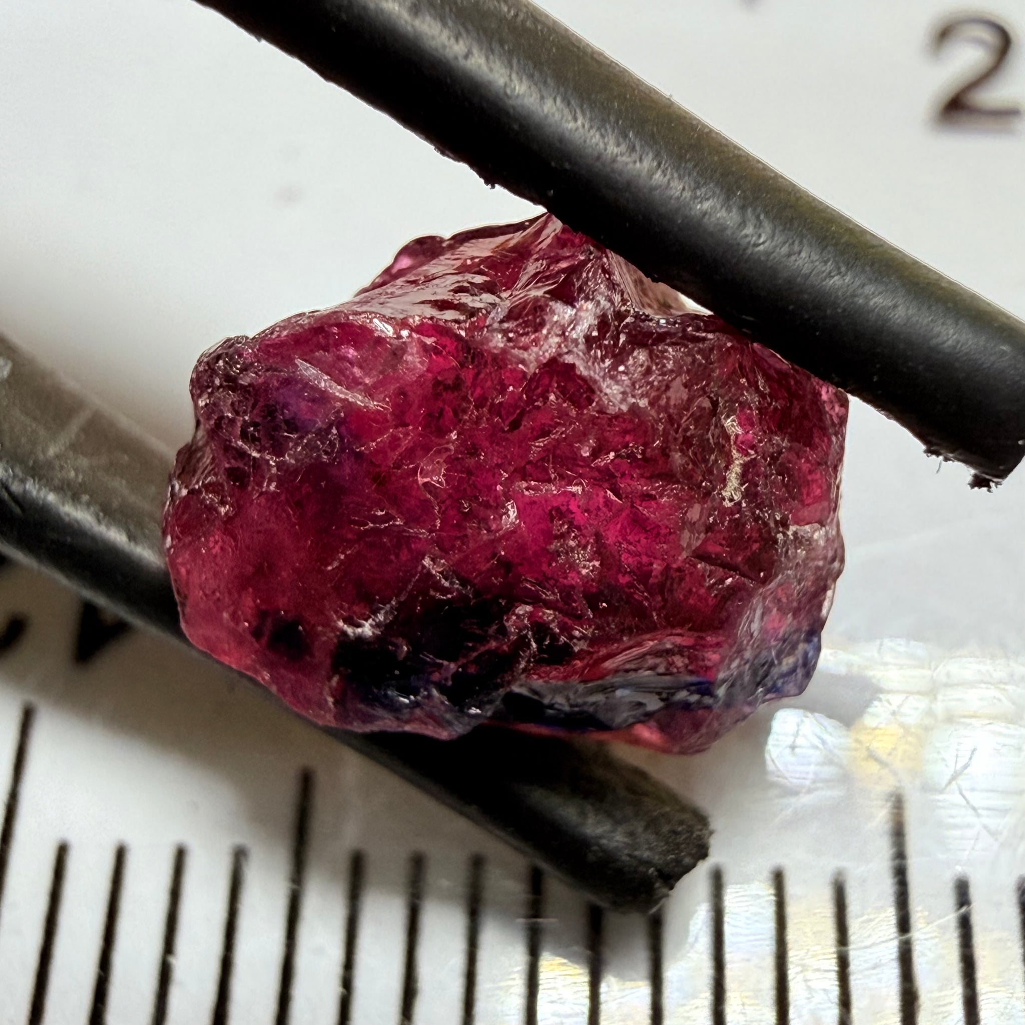 Winza Sapphire, 4.33ct, Winza, Tanzania, Untreated Unheated. There is a dividing crack in the middle, stone will need to be split in 2, one side would be vs-si, the other is smaller and si