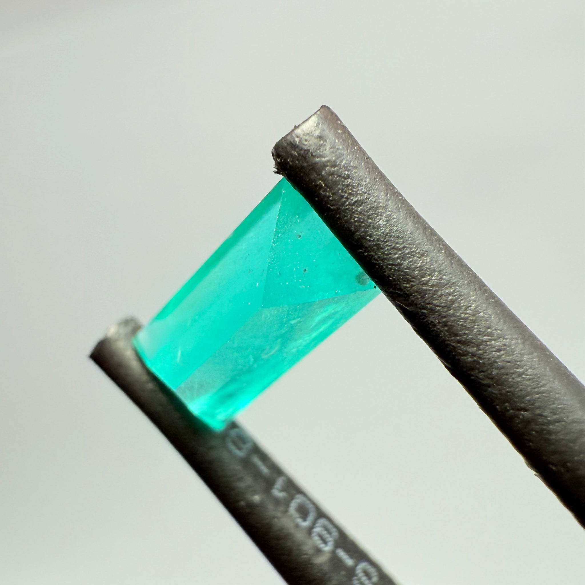 Emerald, 0.95ct, Tanzania, Untreated, Unheated, NO OIL