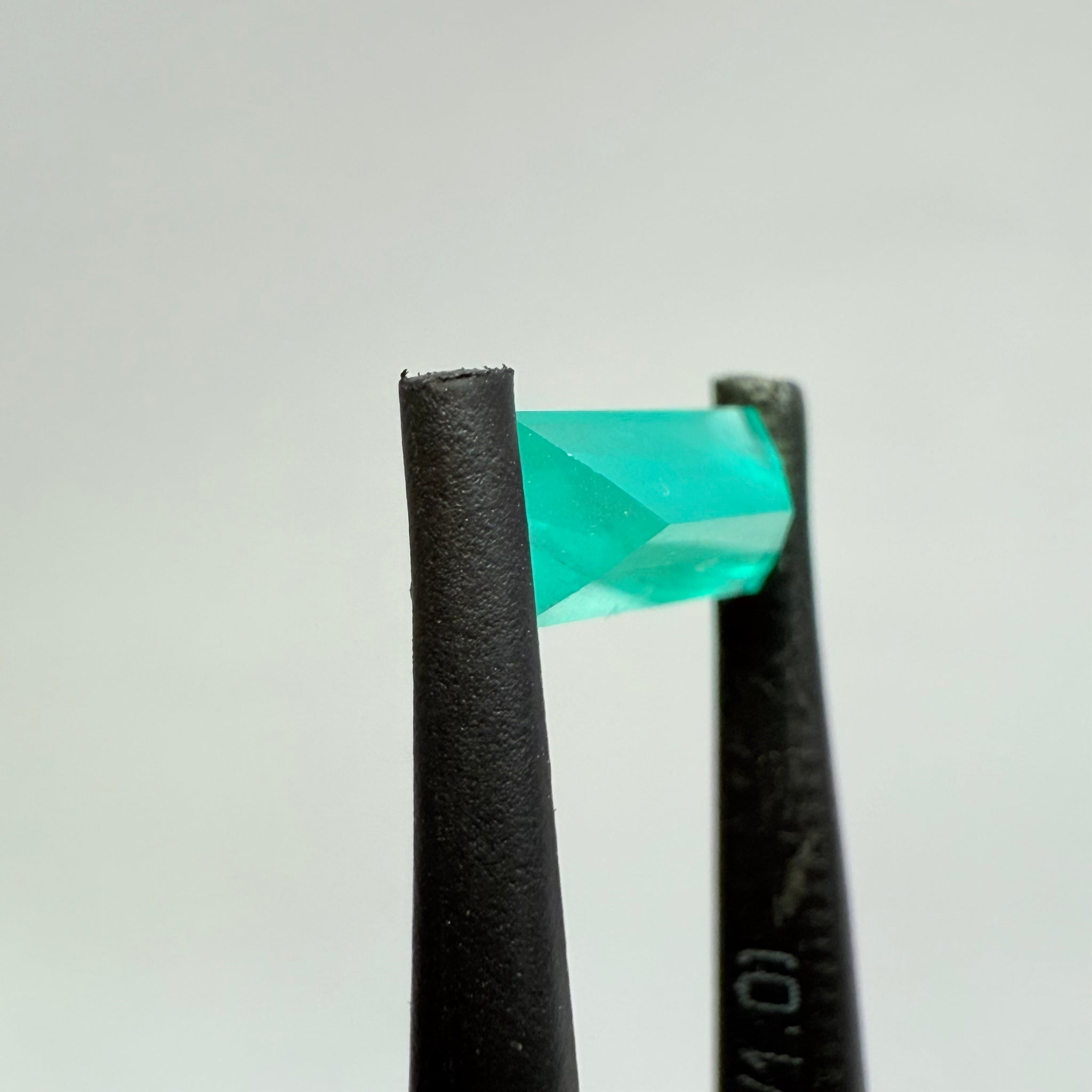 Emerald, 0.95ct, Tanzania, Untreated, Unheated, NO OIL