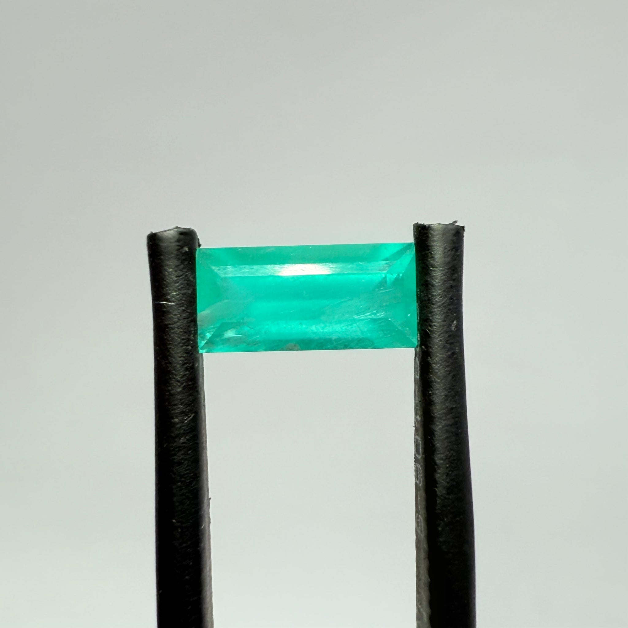 Emerald, 0.95ct, Tanzania, Untreated, Unheated, NO OIL
