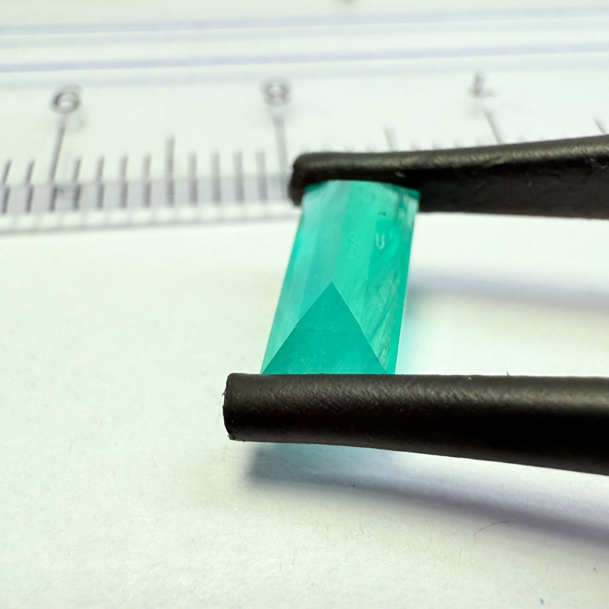 Emerald, 0.95ct, Tanzania, Untreated, Unheated, NO OIL