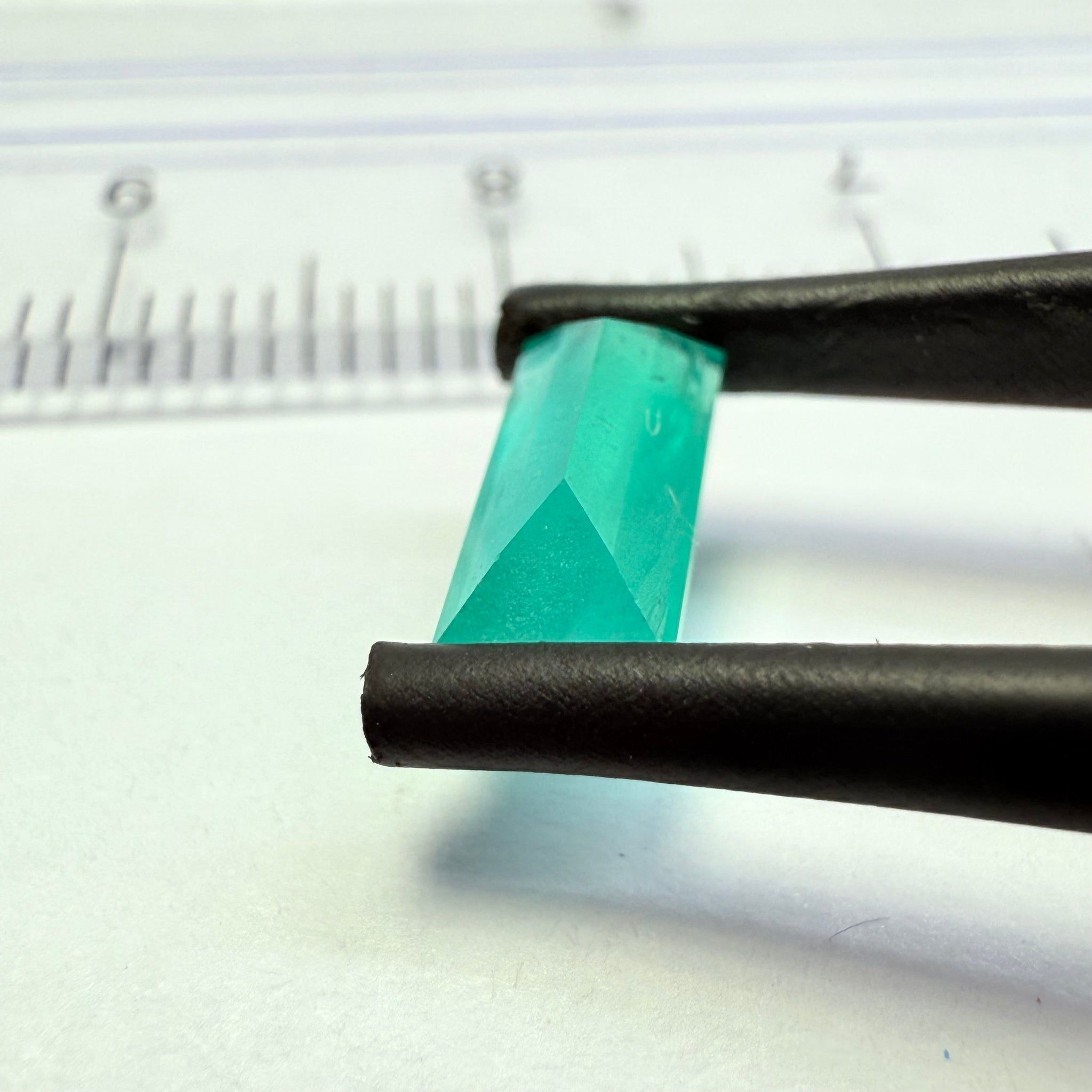 Emerald, 0.95ct, Tanzania, Untreated, Unheated, NO OIL