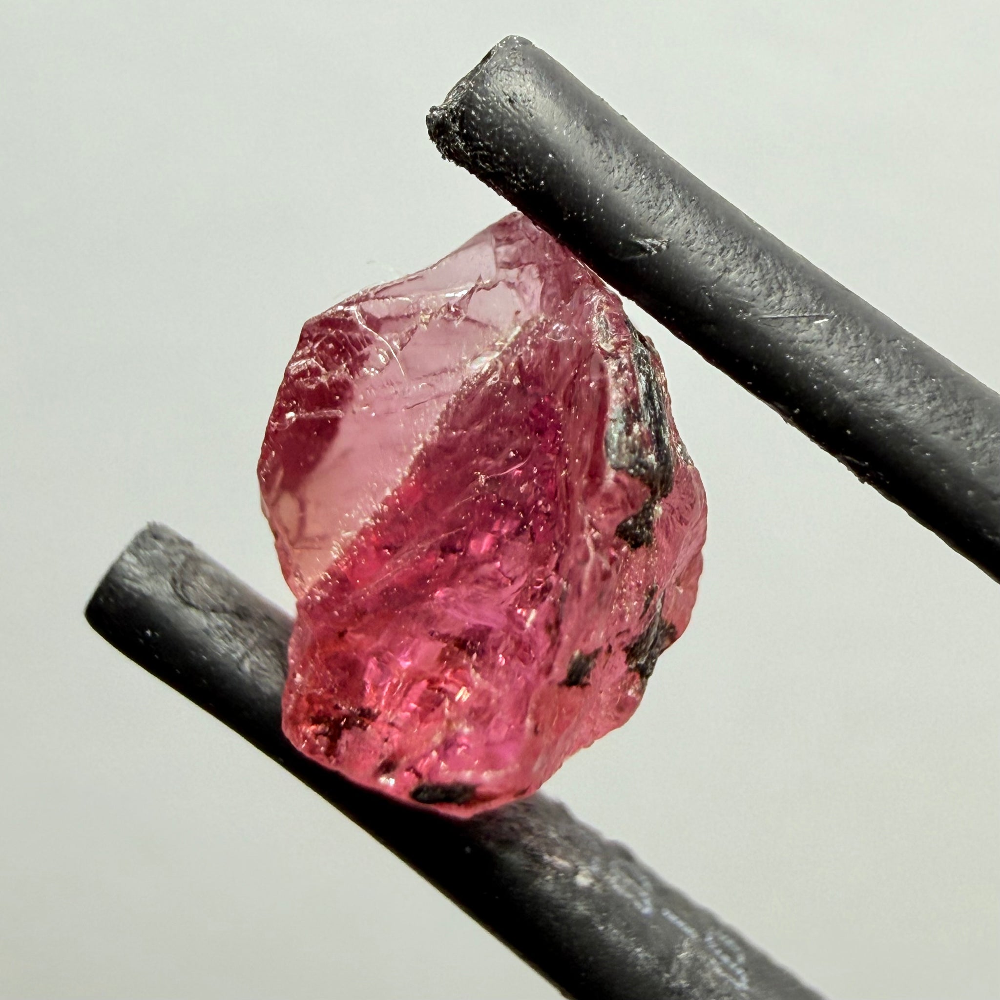 Winza Sapphire, 2.72ct, Winza, Tanzania, Untreated Unheated. Slightly included, complicated shape