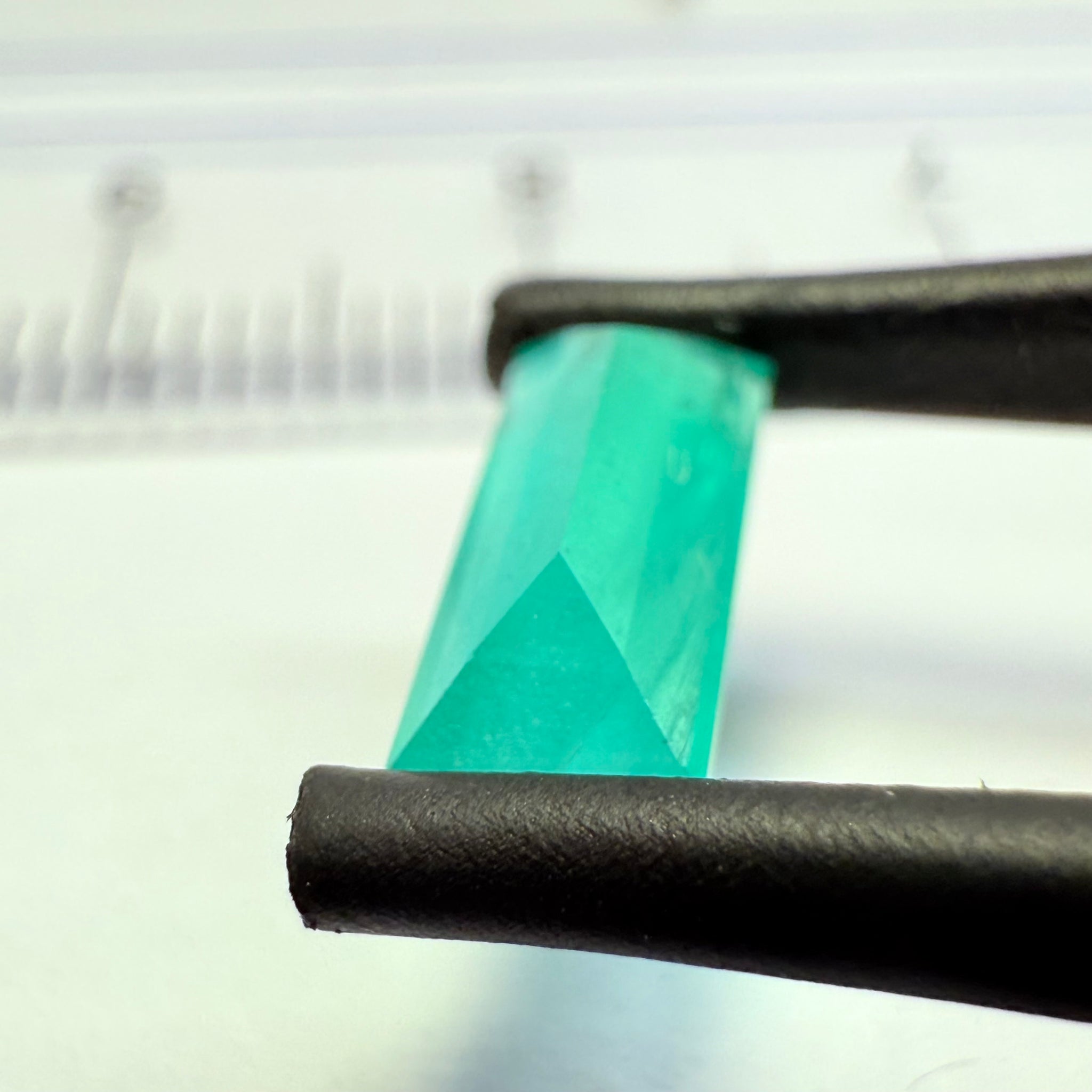 Emerald, 0.95ct, Tanzania, Untreated, Unheated, NO OIL