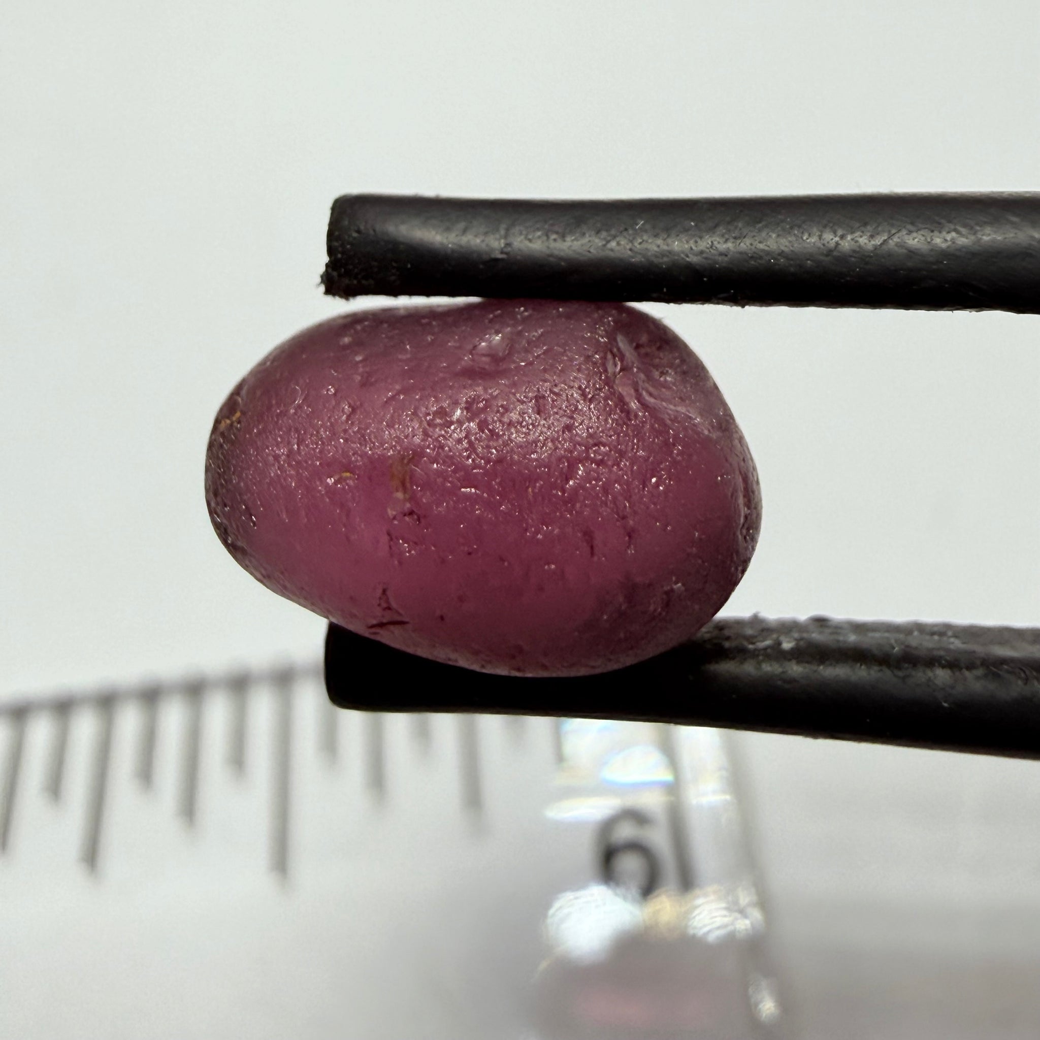 Tanga Garnet, 4.74ct, Tanzania, Untreated Unheated, vvs, slight silk