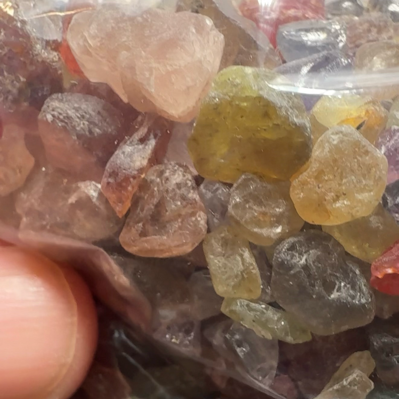 Umba Sapphire Wholesale Lot, 422.10gm / 2110.50ct, Umba Valley, Tanzania, Untreated Unheated, @ us$7/gm for the lot. See the videos