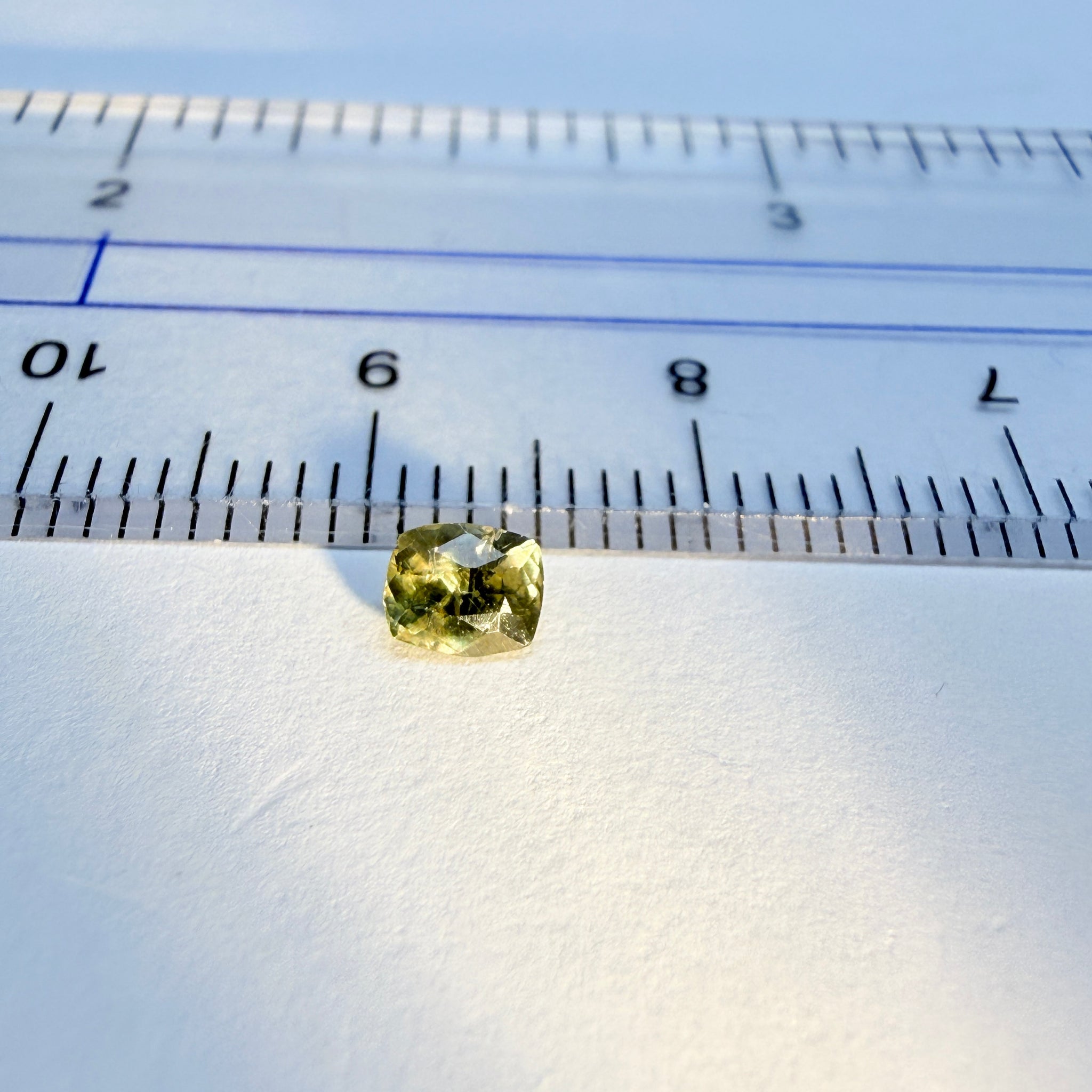 Colour change Garnet, 0.35ct, Tanzania, Untreated Unheated.