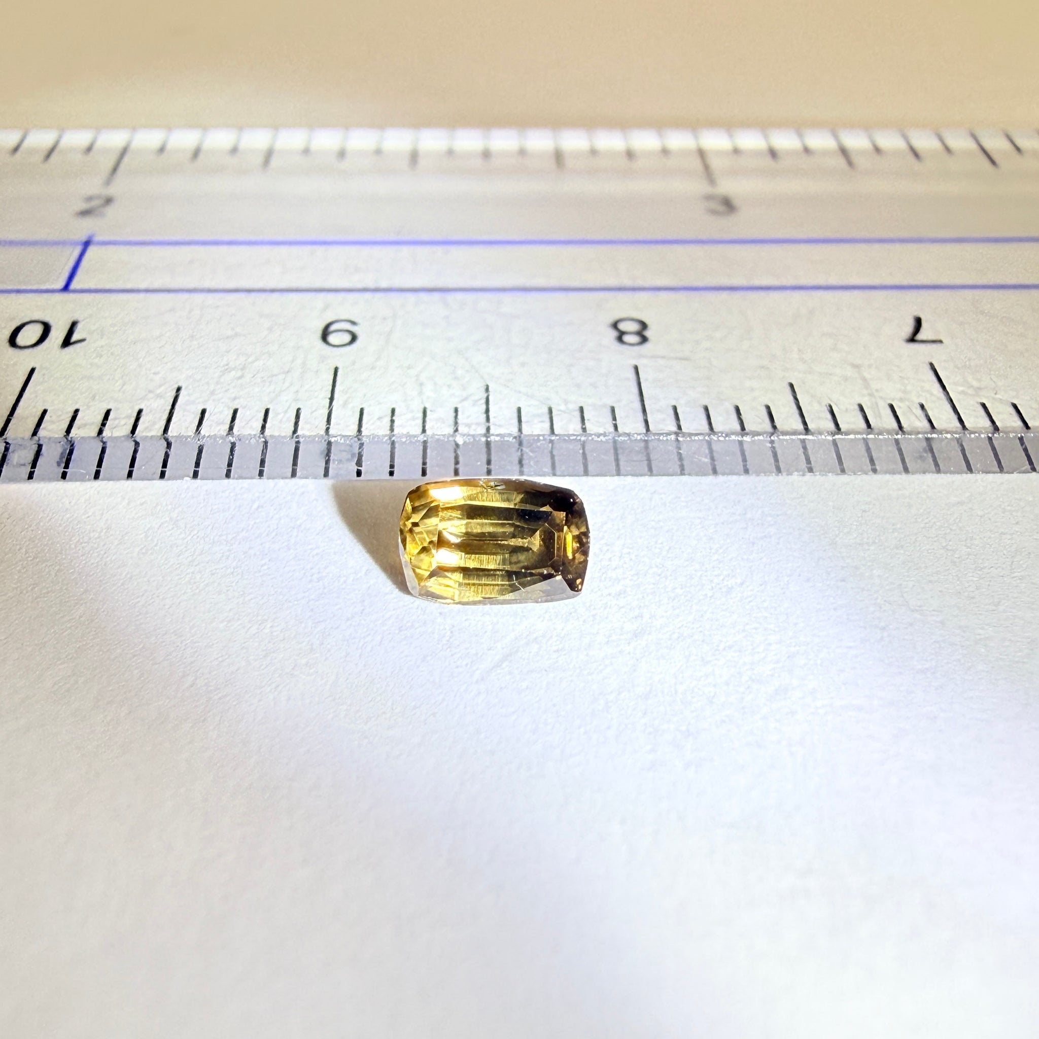 Colour change Garnet, 0.56ct, Tanzania, Untreated Unheated.