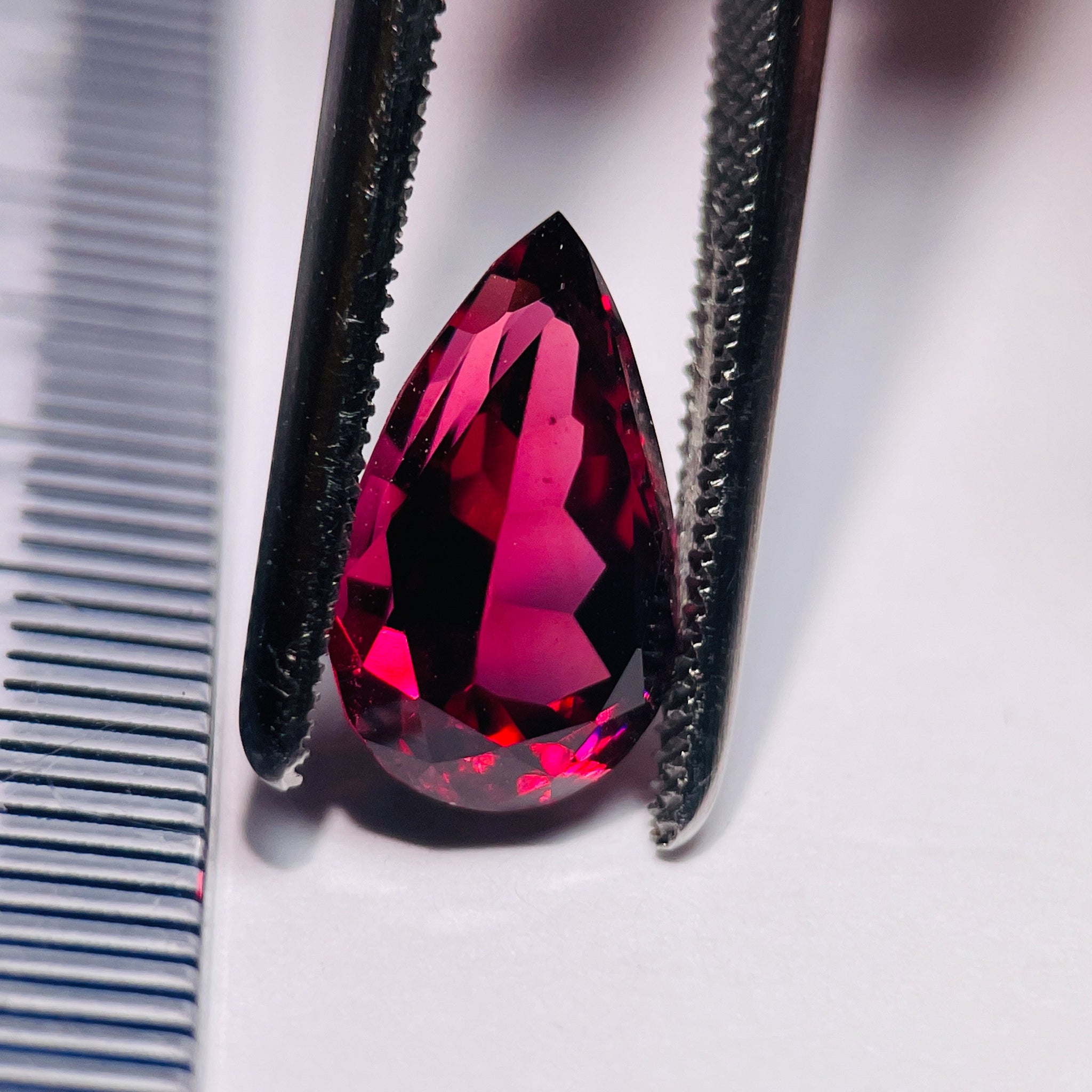 3.83Ct Rose Garnet Tanzania. Untreated Unheated