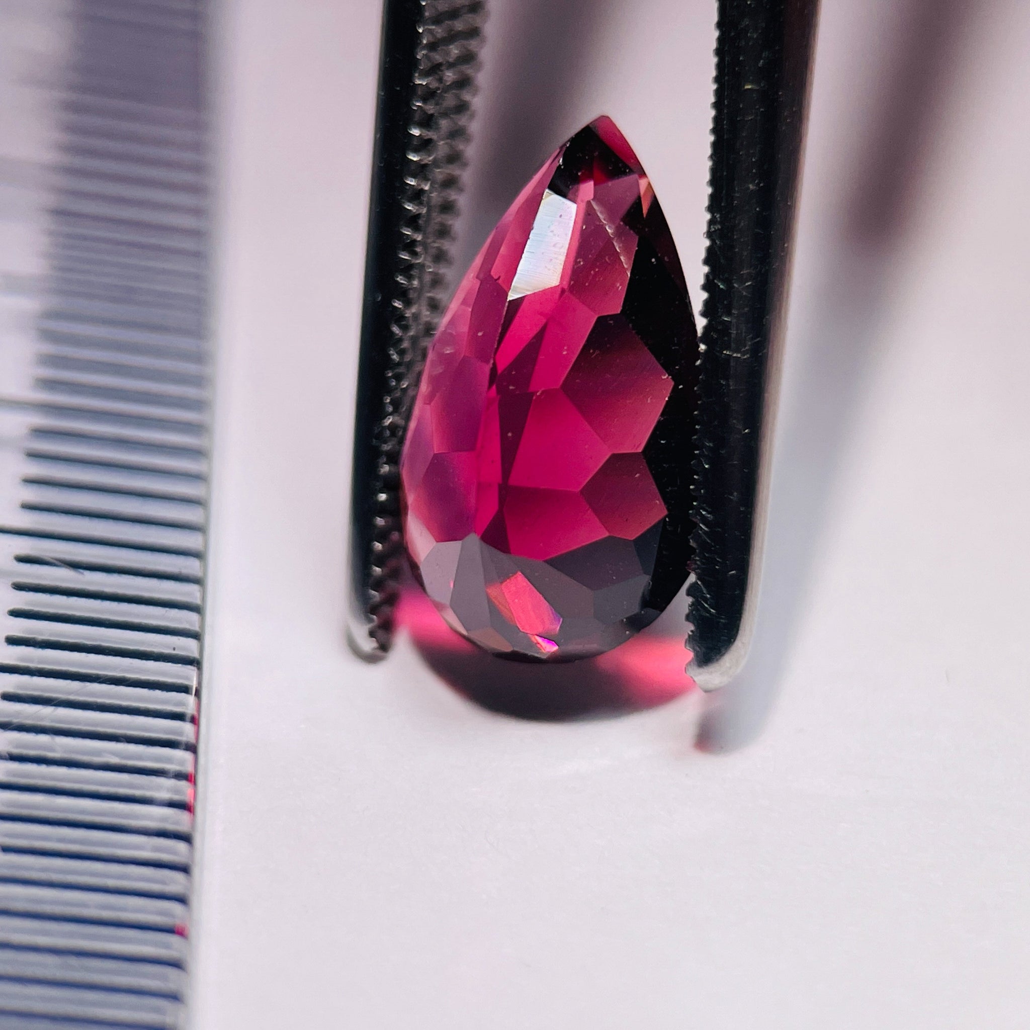 3.83Ct Rose Garnet Tanzania. Untreated Unheated