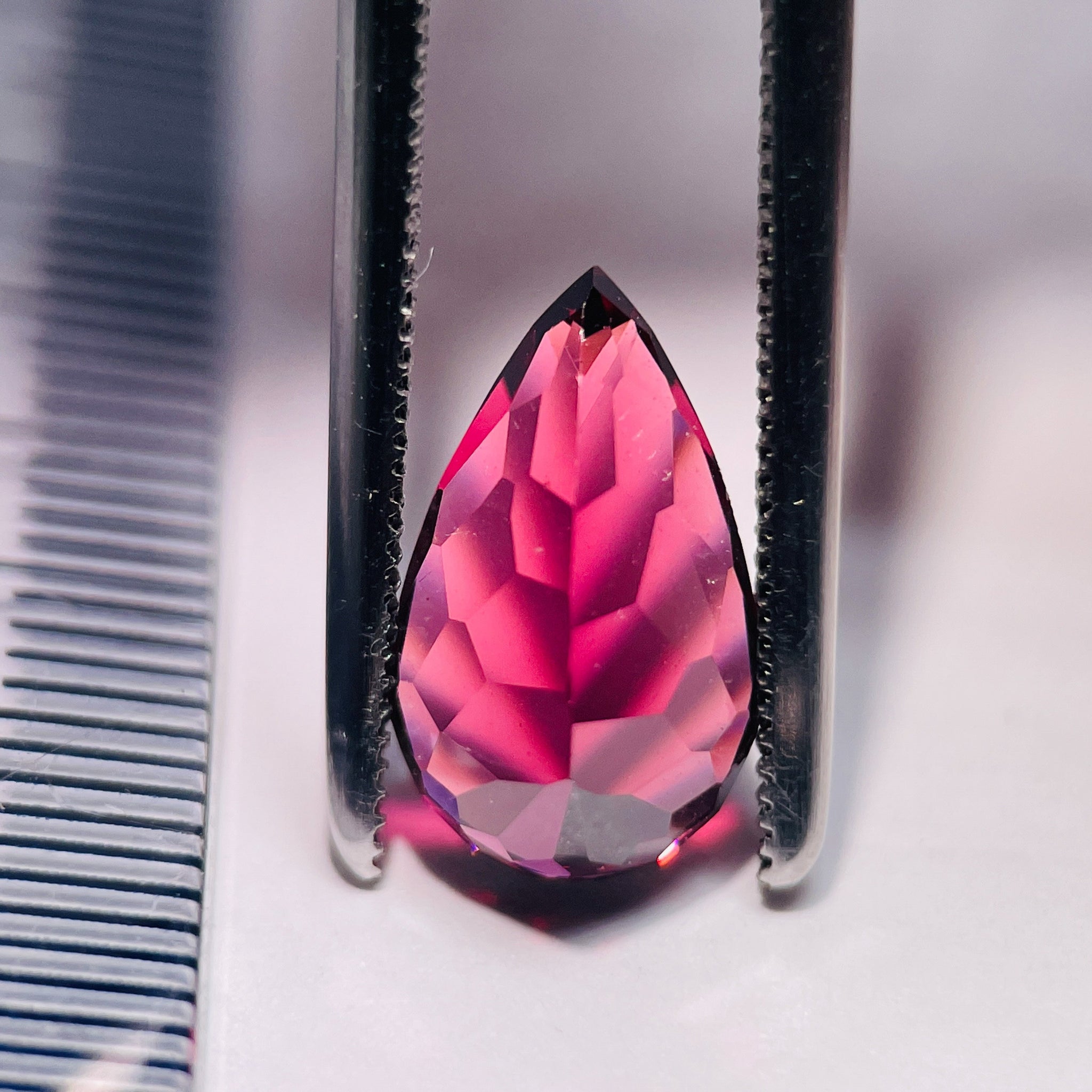 3.83Ct Rose Garnet Tanzania. Untreated Unheated