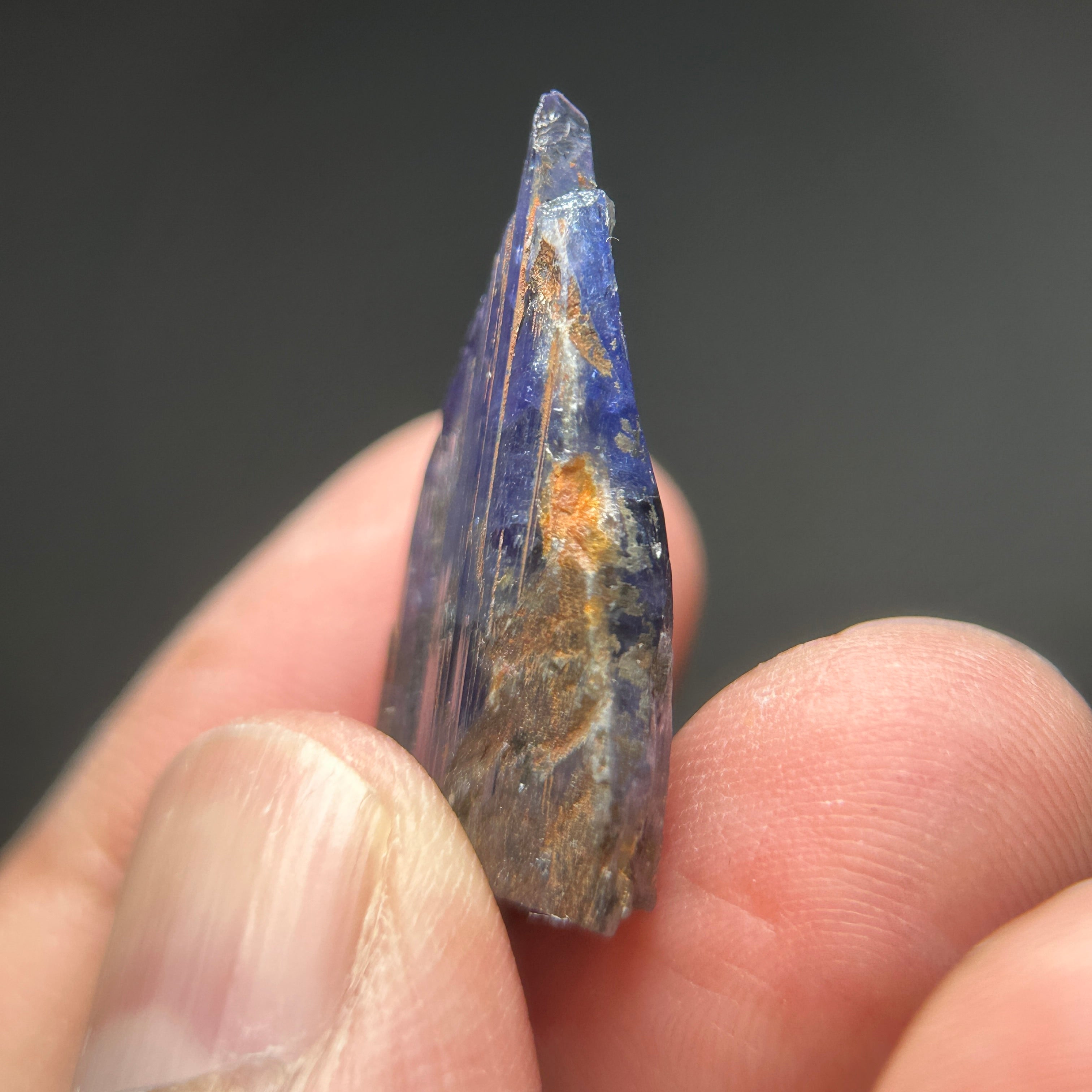 25.34ct Tanzanite Crystal, Gently Heated, Tanzania. 28 x 14.3 x 6mm