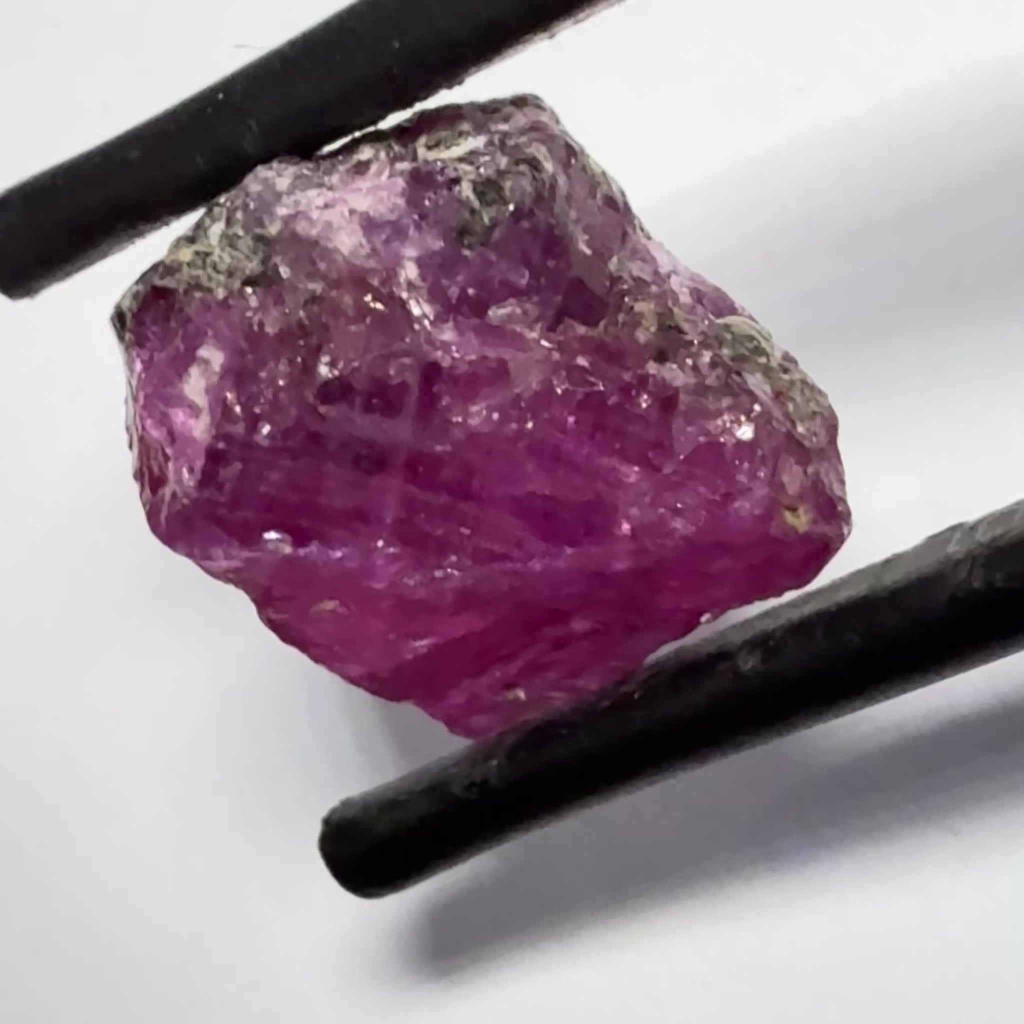 Winza Sapphire, 9.23ct, Winza, Tanzania, Untreated Unheated, included but can be faceted with inclusions, see backlit pics and video