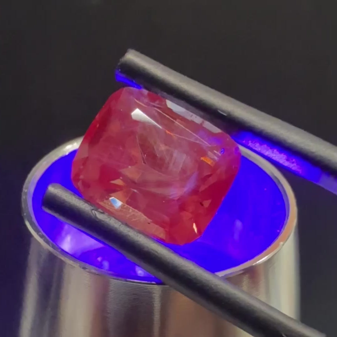 Dragon Garnet, 4.51ct, Tanzania, Untreated Unheated, slightly silky, do see the video even if it’s to learn