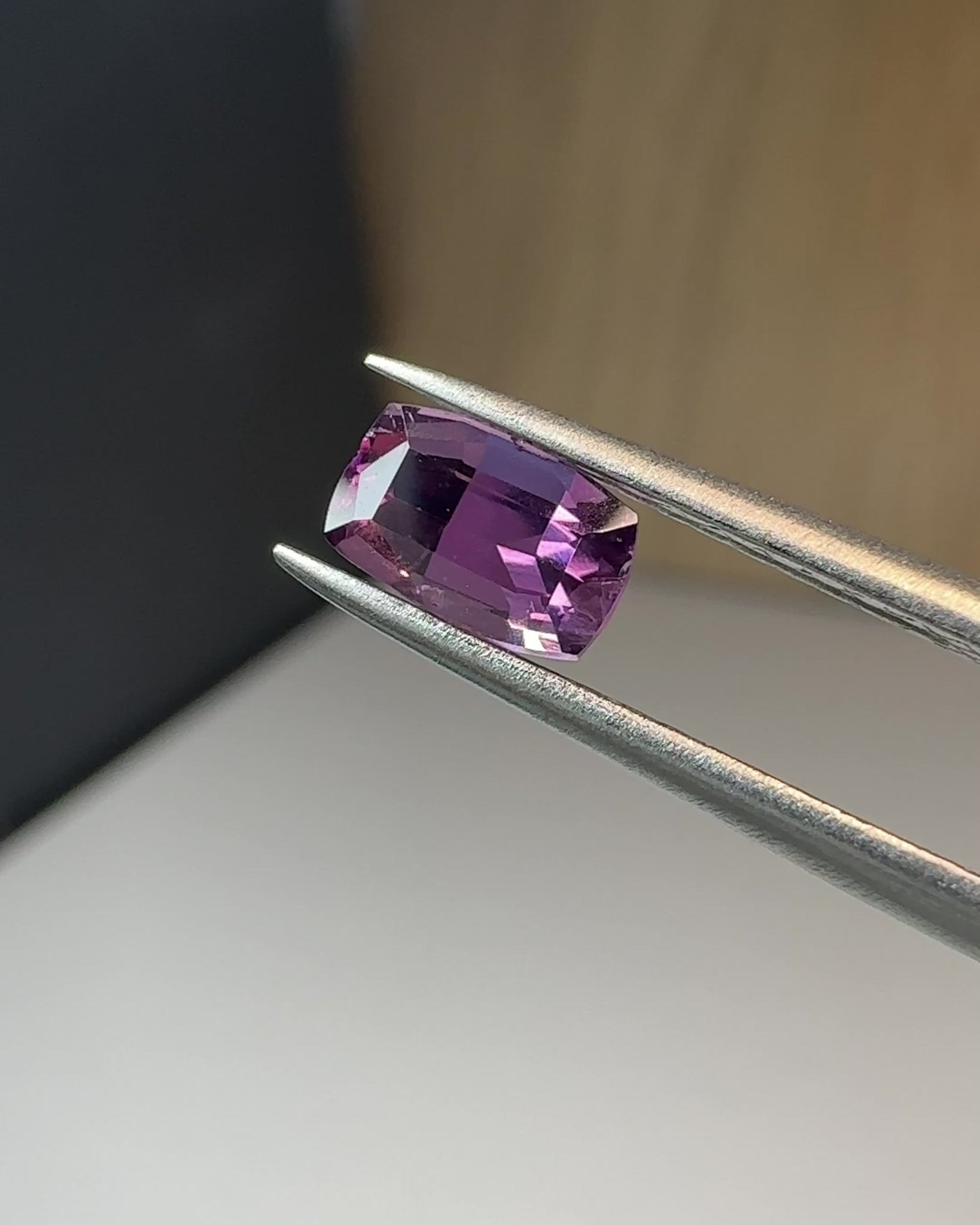 Spinel Mahenge, 1.22ct, Tanzania. Untreated Unheated, slightly included, see pictures of the back