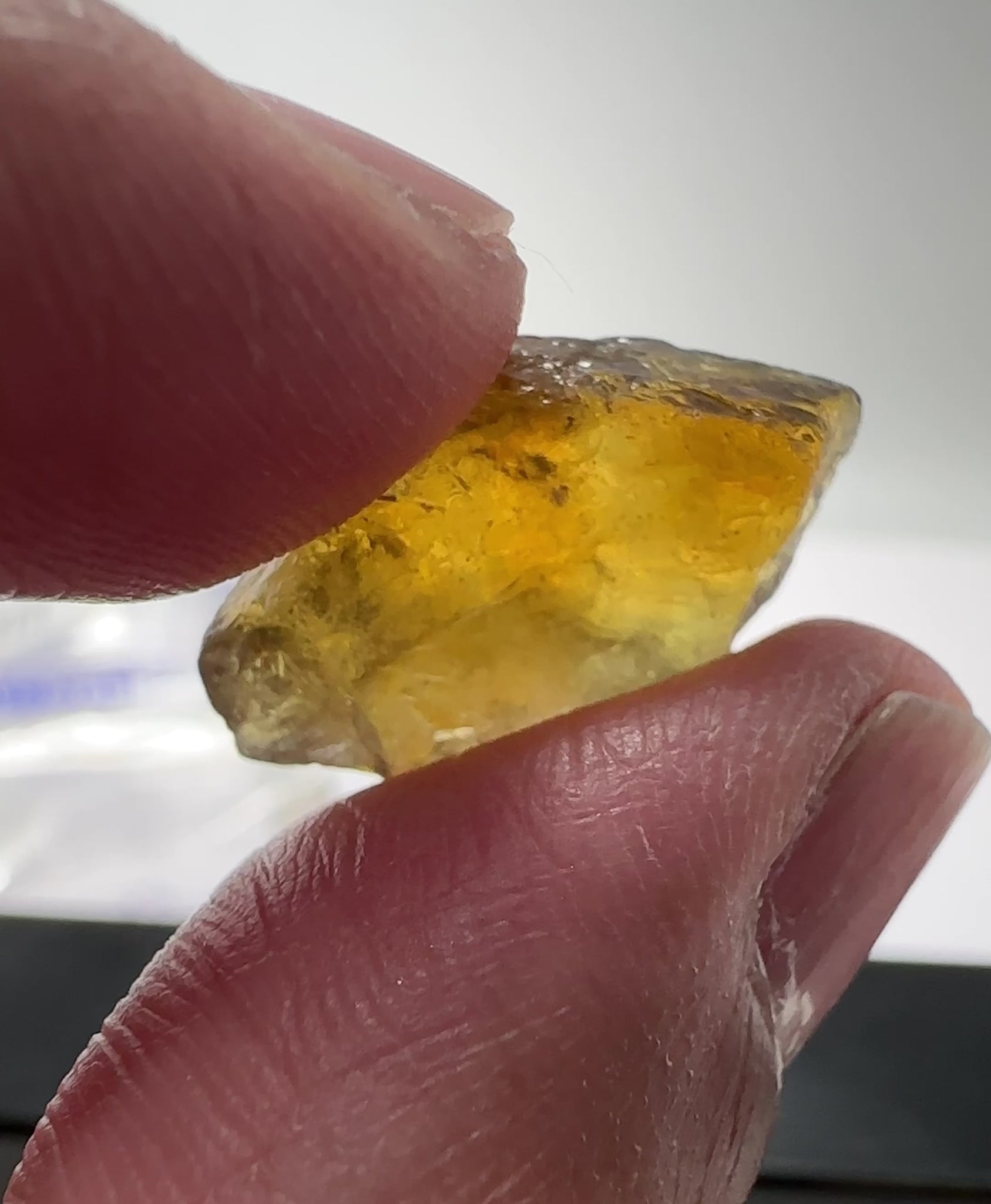 Apatite, 18.68ct, Tanzania, Untreated Unheated, VVS with slight silk