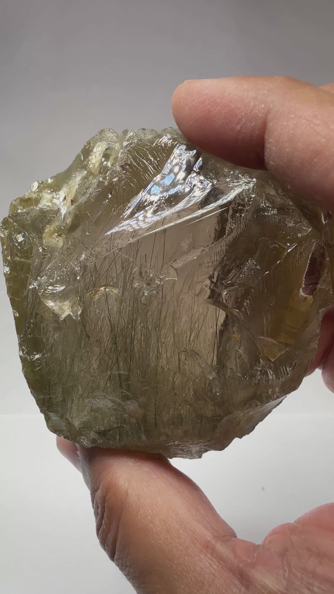 Very Rare, Green and Brown, Rutilated Quartz, 1318.50ct / 263.70gm, Tanzania, Untreated Unheated, very rare due to large size as well as both green and brown in the same stone, see videos, faceting and cabbing rough, 7.19 x 7.00 x 4.25cm