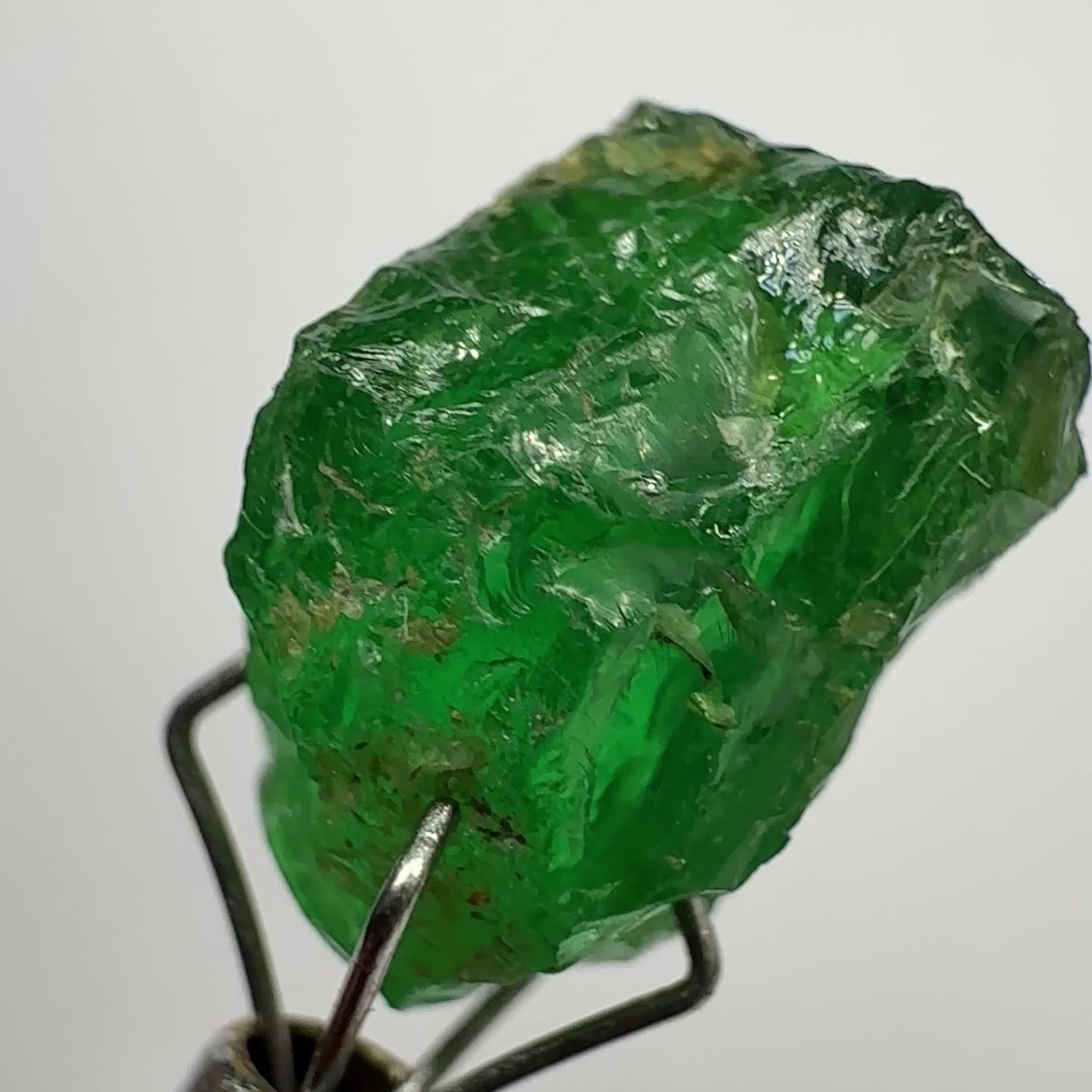 Tsavorite Garnet, 7.82ct, Tanzania, Untreated Unheated. Slightly included with slight veils
