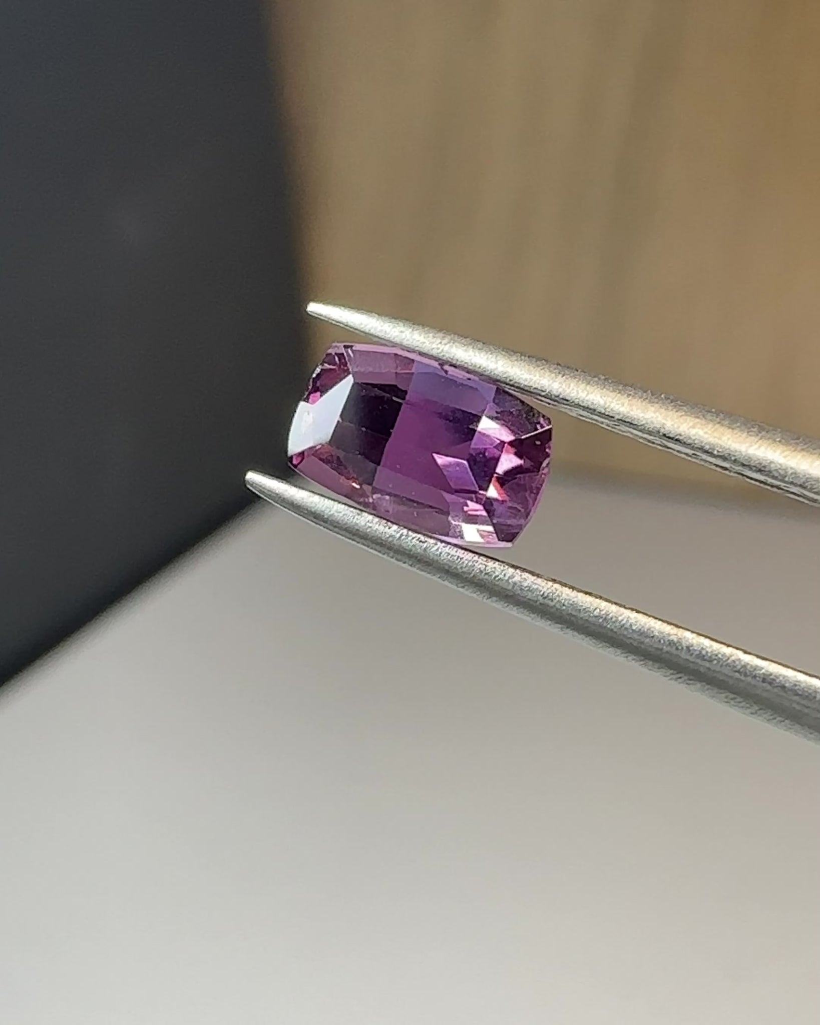 Spinel Mahenge, 1.22ct, Tanzania. Untreated Unheated, slightly included, see pictures of the back