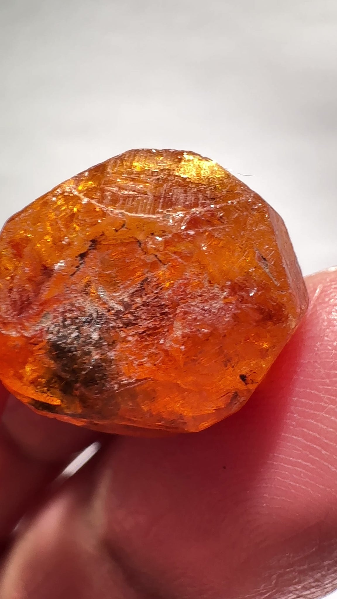 Spessartite Garnet Crystal, 30.79ct / 6.15gm, Loliondo, Tanzania. Untreated Unheated