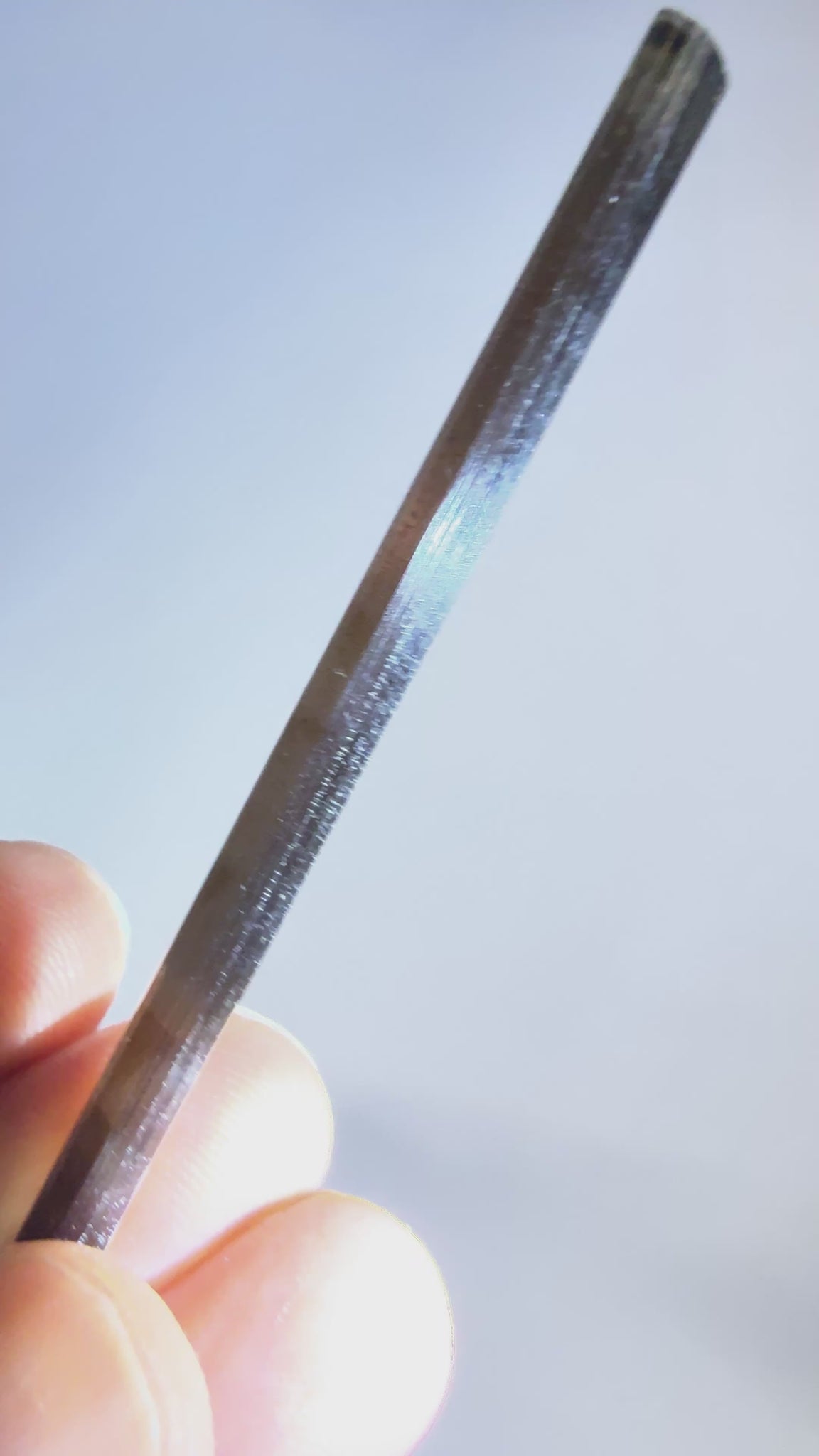 Gem Torch by Gemstone Masters, 6 function gem torch, strong power UV 365nm and 395nm, belt clip and 2 light focusing cones, 98% cri white bulb, 2-year warranty (excluding damage or wear and tear), we are the agents for this. Ships worldwide