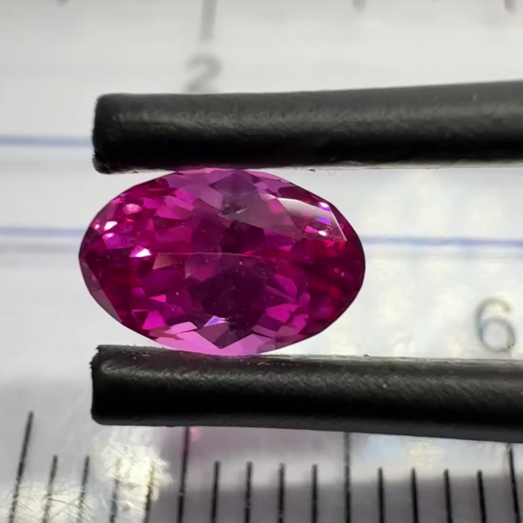 Winza Ruby, 1.02ct, Winza, Tanzania, Untreated Unheated, vvs-if, 6.9 x 4.6 x 3.8mm, it’s more redder than the photos