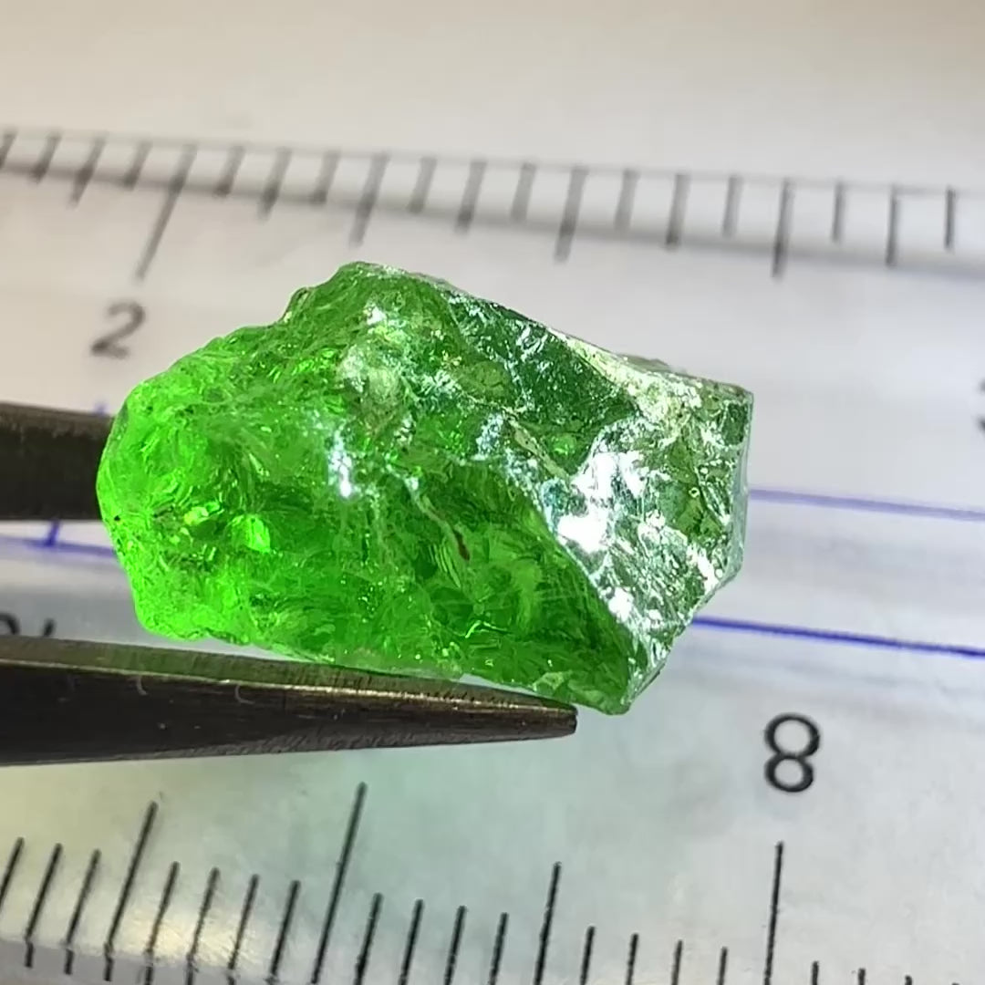 Tsavorite, 8.70ct, Tanzania, Untreated Unheated, slightly veiled, with a dividing crack, I have marked the position of the dividing crack in one of the pics