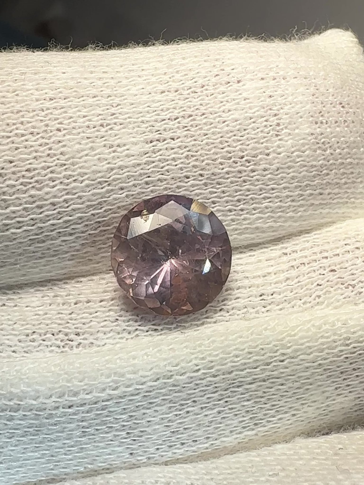 Colour Change Sapphire, 4.84ct, Umba, Tanzania. Untreated Unheated. See photos for colour change