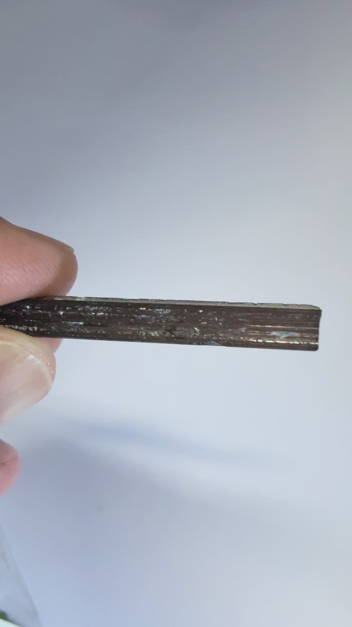 Gem Torch by Gemstone Masters, 6 function gem torch, strong power UV 365nm and 395nm, belt clip and 2 light focusing cones, 98% cri white bulb, 2-year warranty (excluding damage or wear and tear), we are the agents for this. Ships worldwide