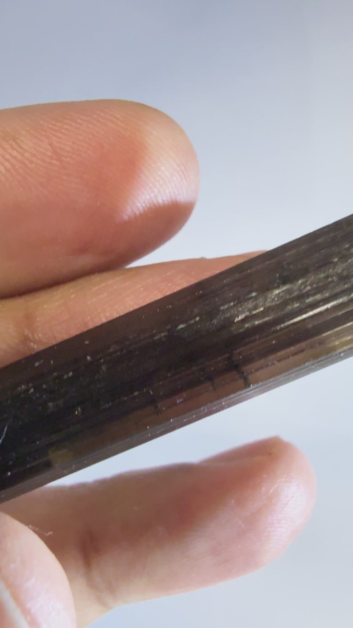 Gem Torch by Gemstone Masters, 6 function gem torch, strong power UV 365nm and 395nm, belt clip and 2 light focusing cones, 98% cri white bulb, 2-year warranty (excluding damage or wear and tear), we are the agents for this. Ships worldwide