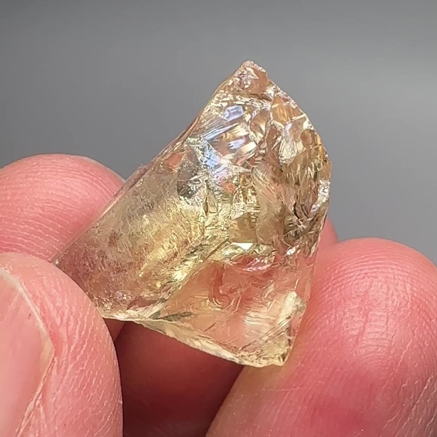 Citrine, 26.79ct, Zambia, Untreated Unheated, slight issues on outside, rest VVS-IF