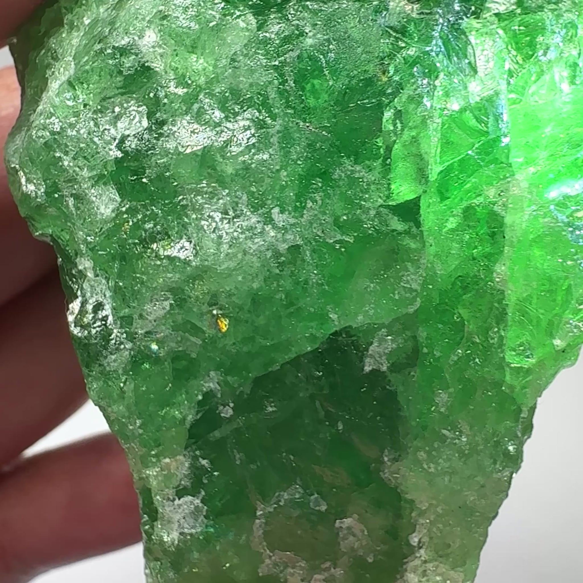 Tsavorite Garnet, 712.50ct / 142.50gm, Olemushuku, Tanzania, Untreated Unheated, a superbly rare piece with faceting portions all round, to be cobbed by a professional, or kept as an investment, see videos