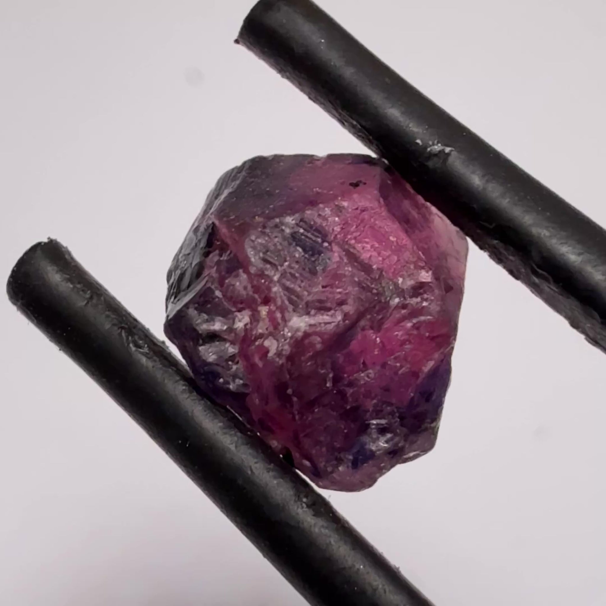 Winza Sapphire, 3.52ct, Winza, Tanzania, Untreated Unheated, cracks on the outside that will need to be removed before faceting, rest vs- vvs, see the brighter backlit pics, I have indicated crack positions