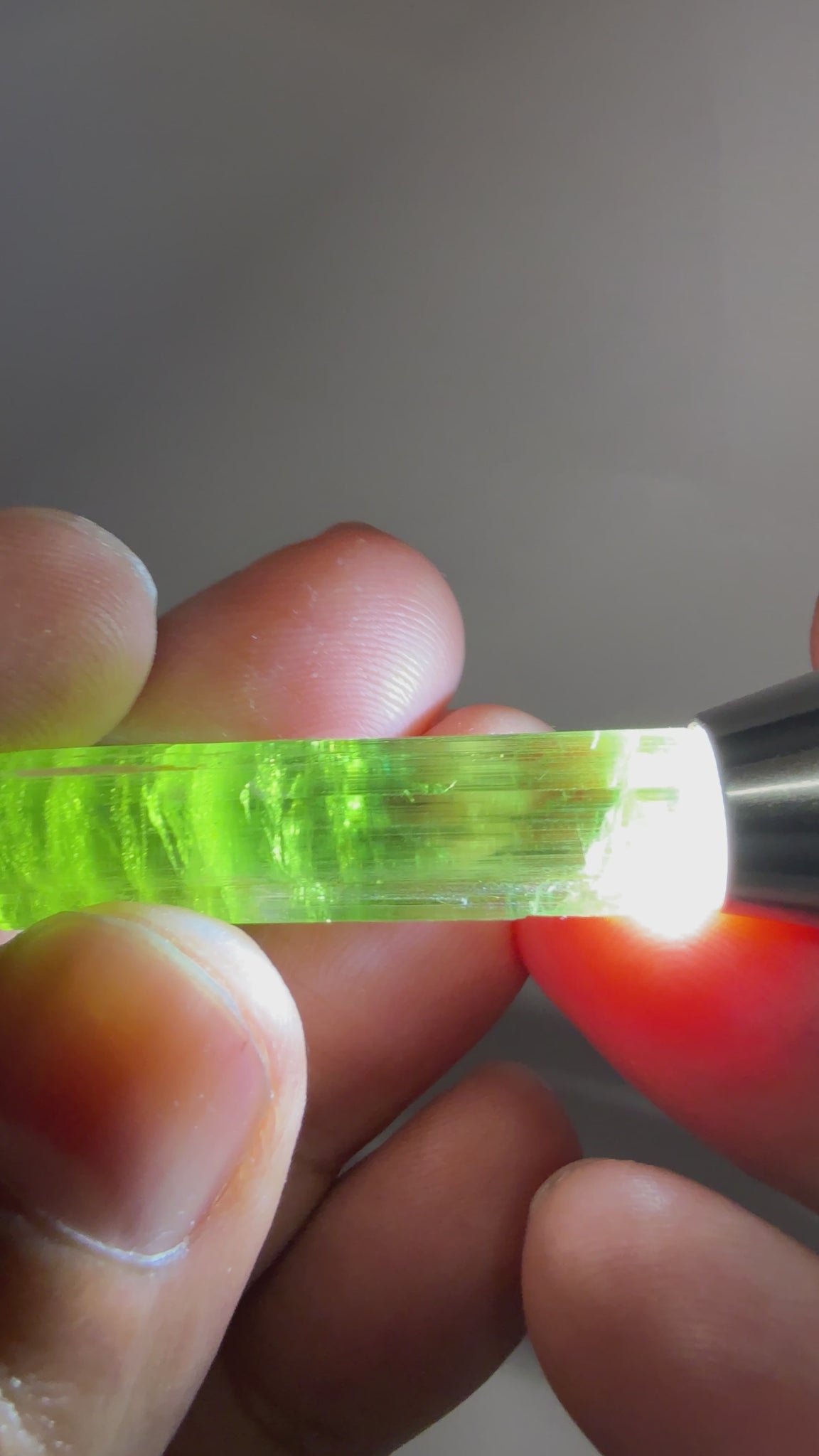 Gem Torch by Gemstone Masters, 6 function gem torch, strong power UV 365nm and 395nm, belt clip and 2 light focusing cones, 98% cri white bulb, 2-year warranty (excluding damage or wear and tear), we are the agents for this. Ships worldwide