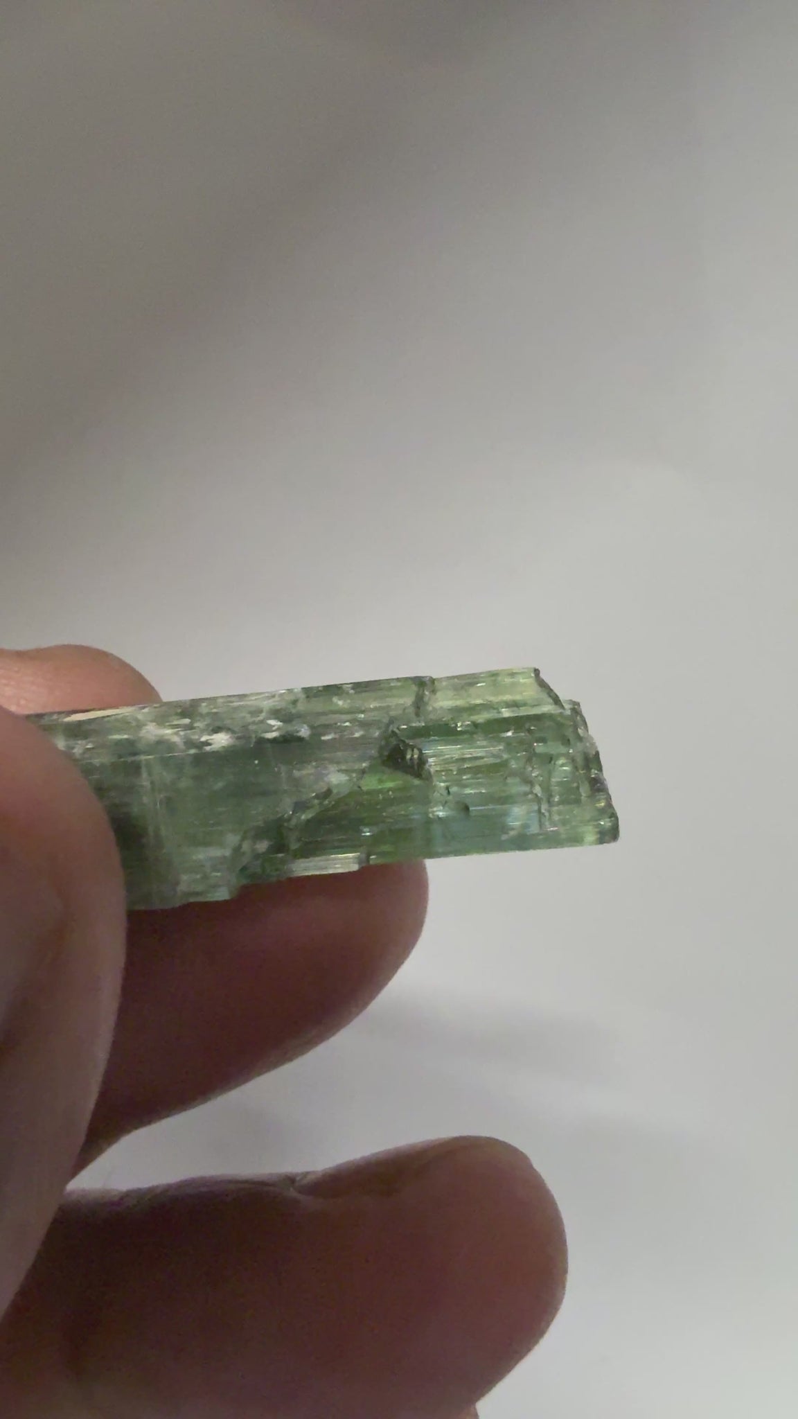 Gem Torch by Gemstone Masters, 6 function gem torch, strong power UV 365nm and 395nm, belt clip and 2 light focusing cones, 98% cri white bulb, 2-year warranty (excluding damage or wear and tear), we are the agents for this. Ships worldwide