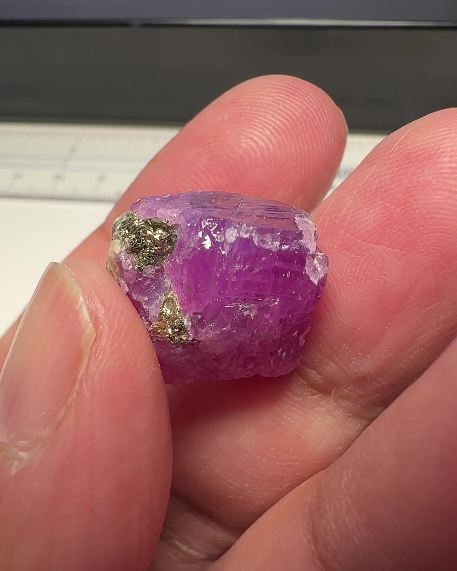 Sapphire Crystal Specimen/Cabbing grade rough, 39.66ct, Morogoro, Tanzania, Untreated Unheated.